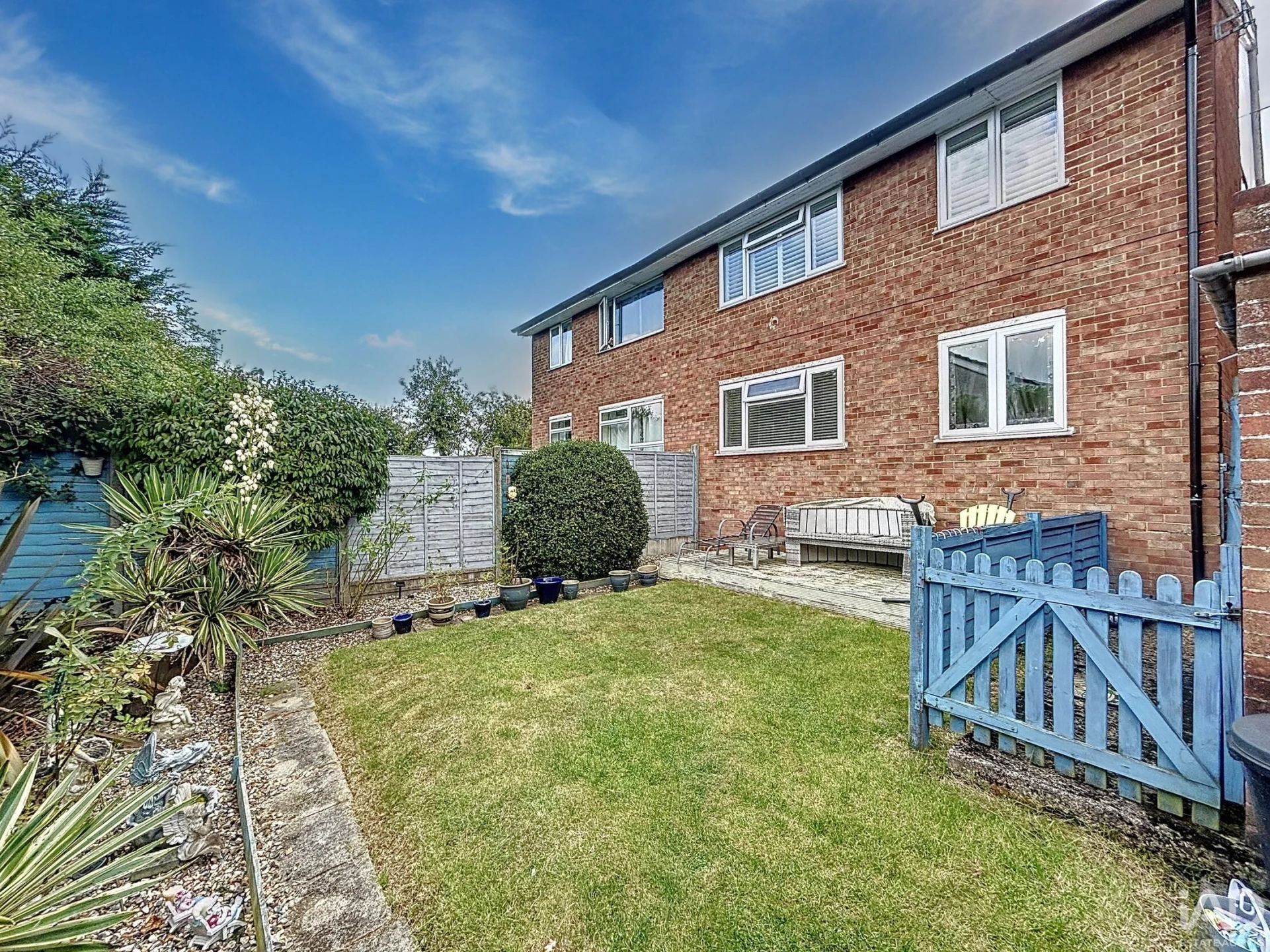 Property enquiry form background image