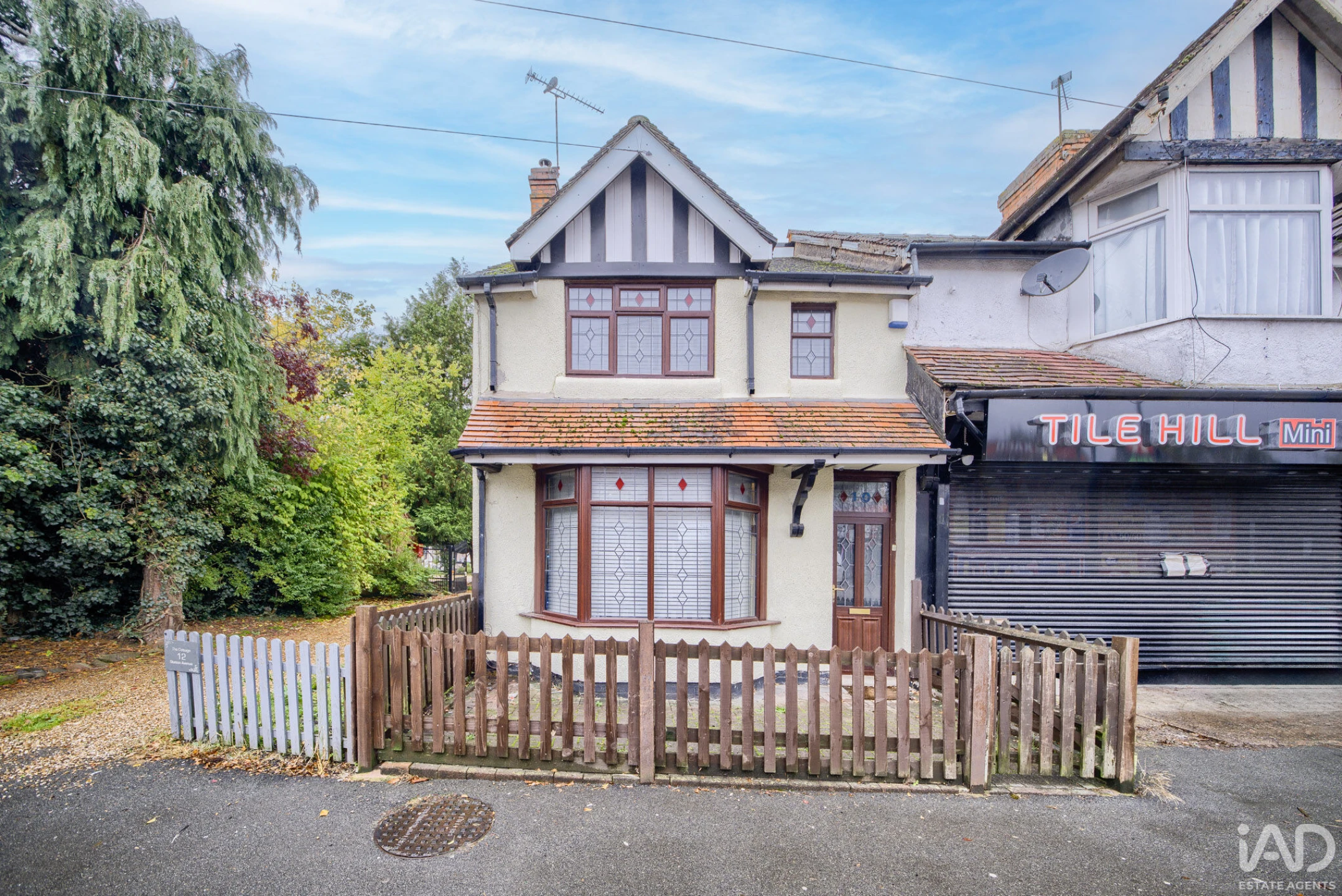 Property enquiry form background image