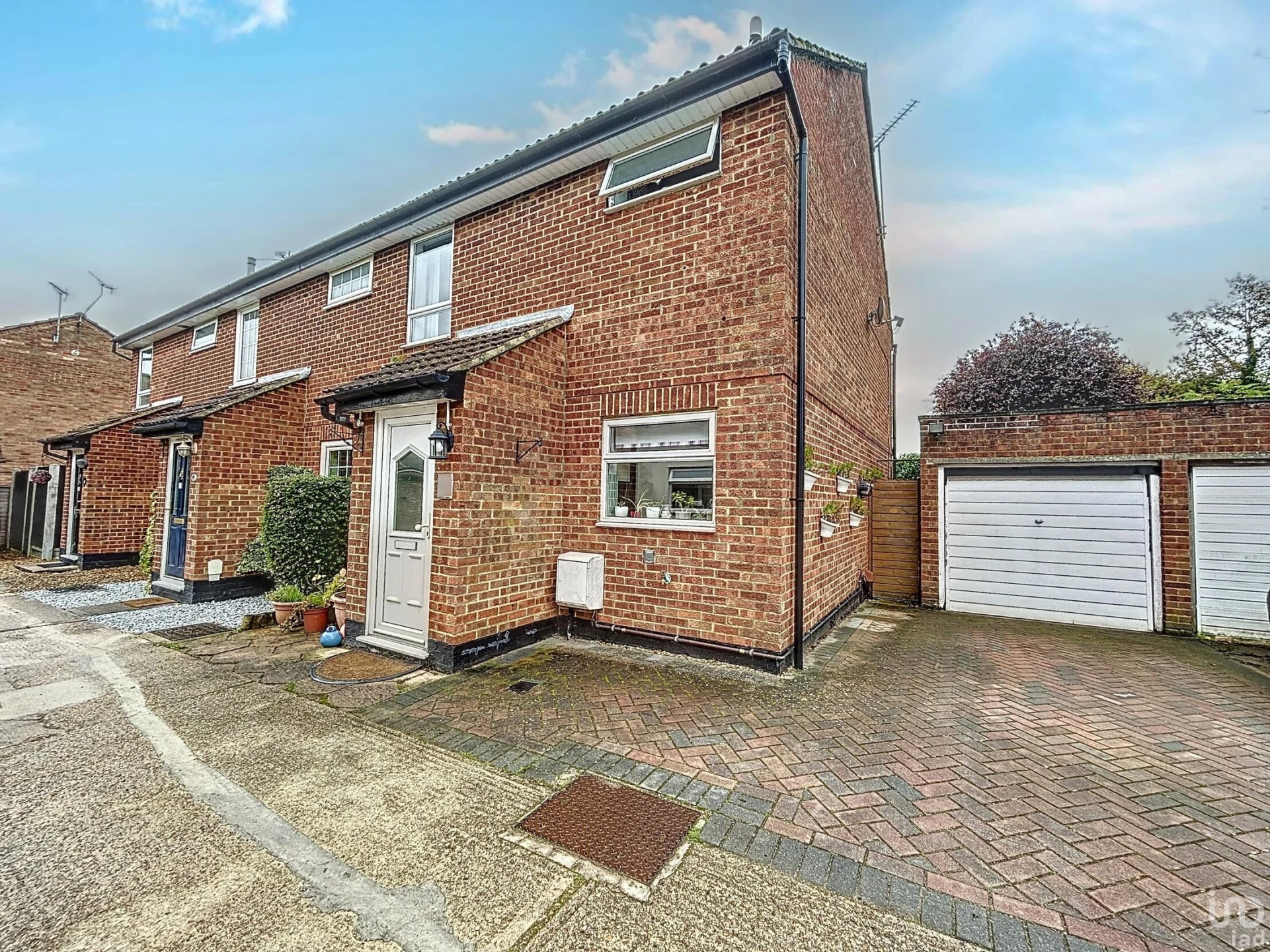 Property enquiry form background image