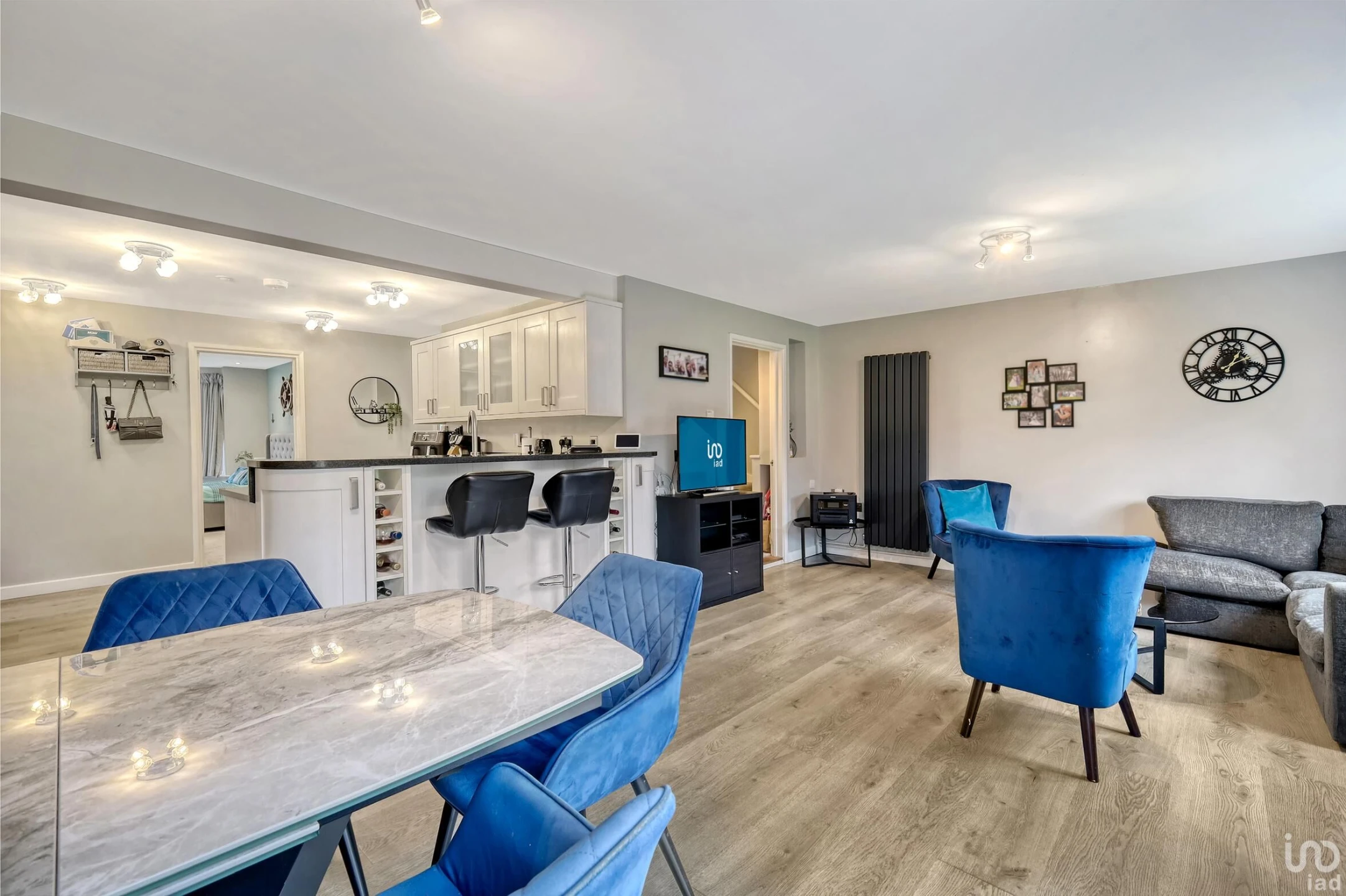 Property enquiry form background image