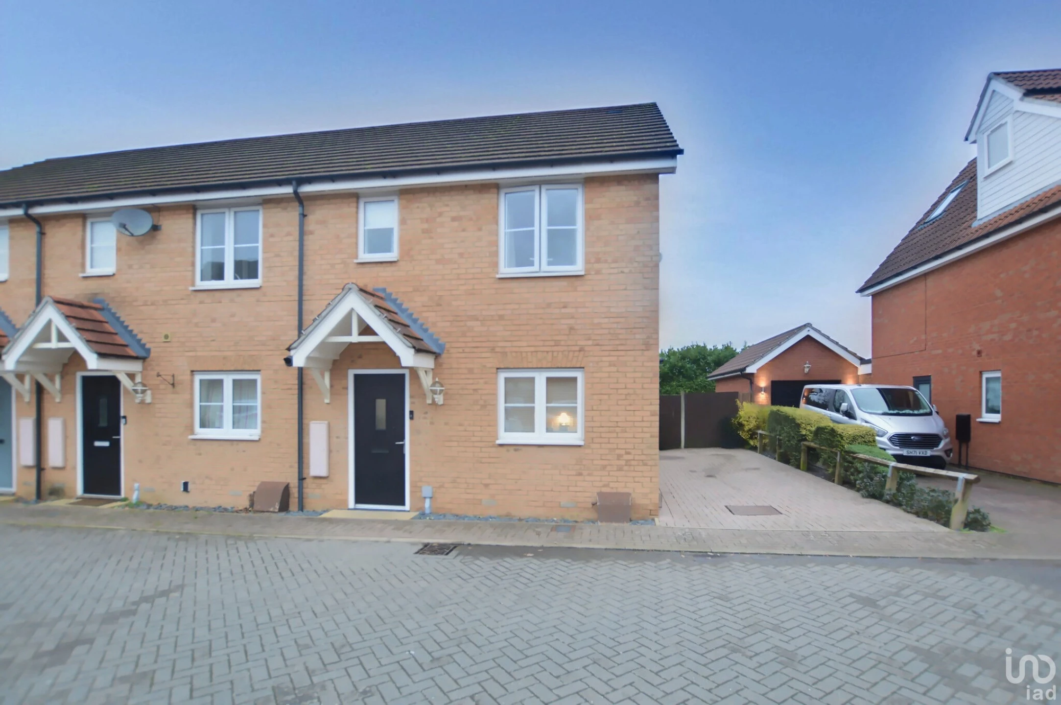 Property enquiry form background image