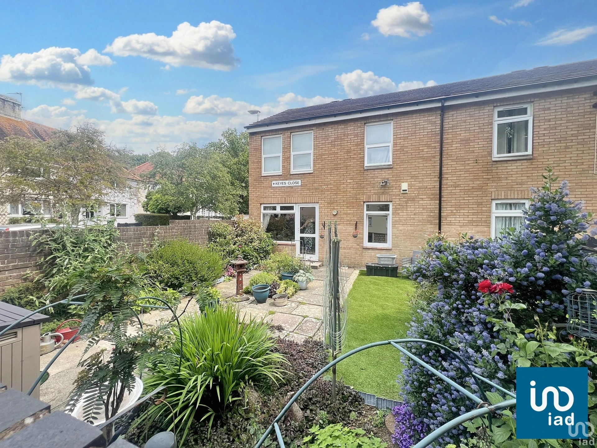 Property enquiry form background image