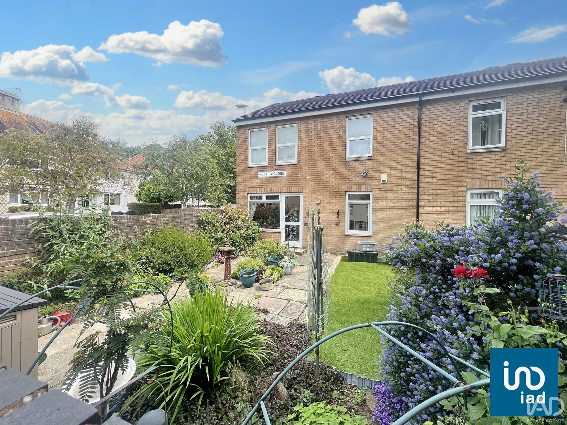 Property enquiry form background image