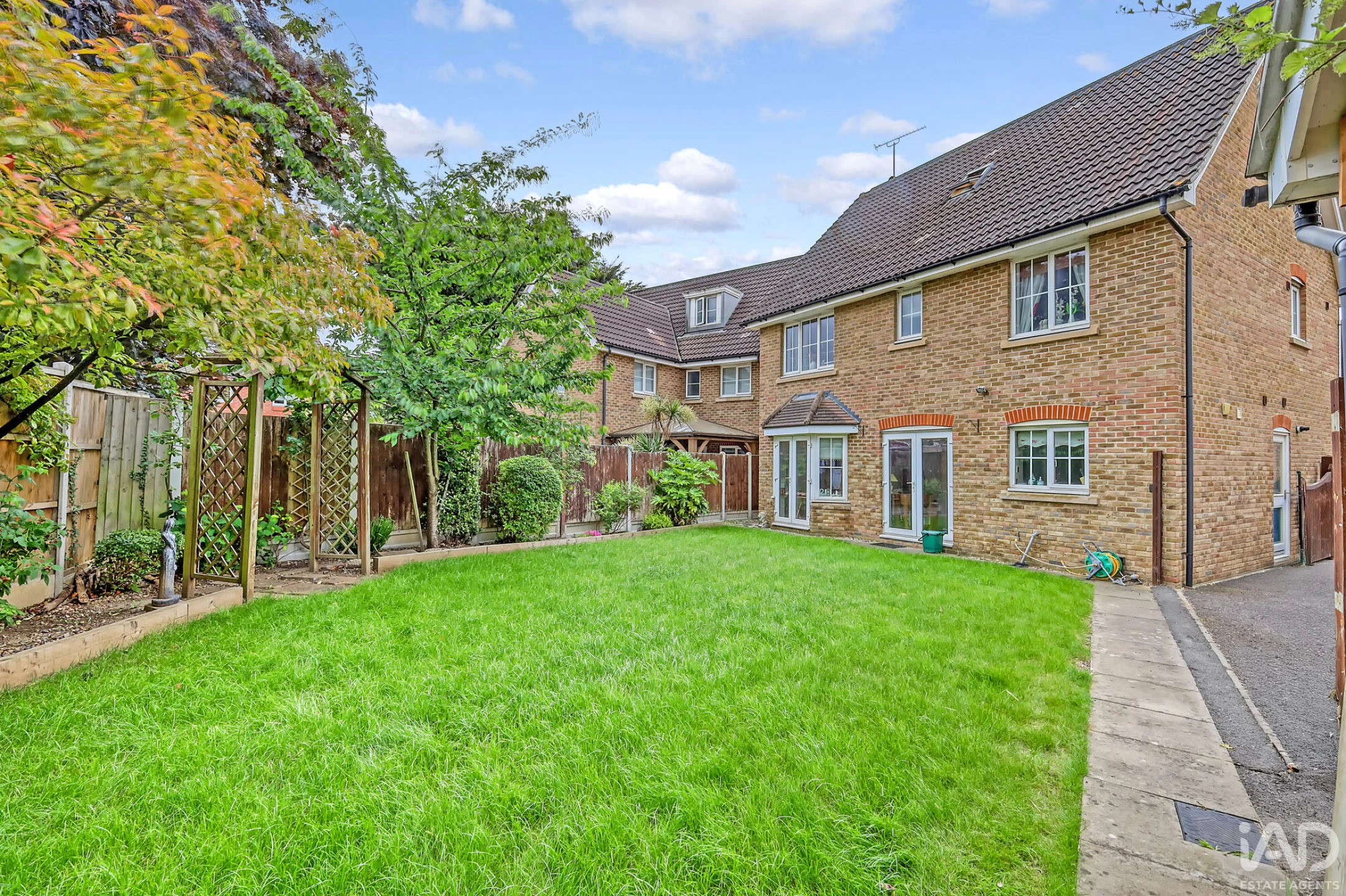 Property enquiry form background image