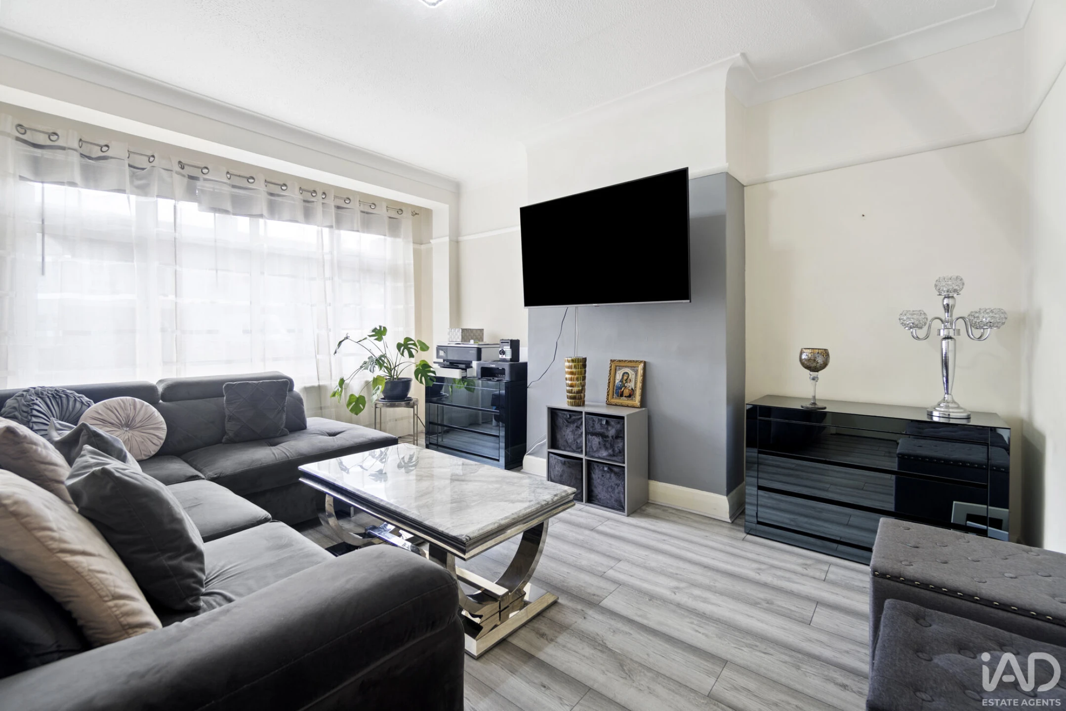 Property enquiry form background image