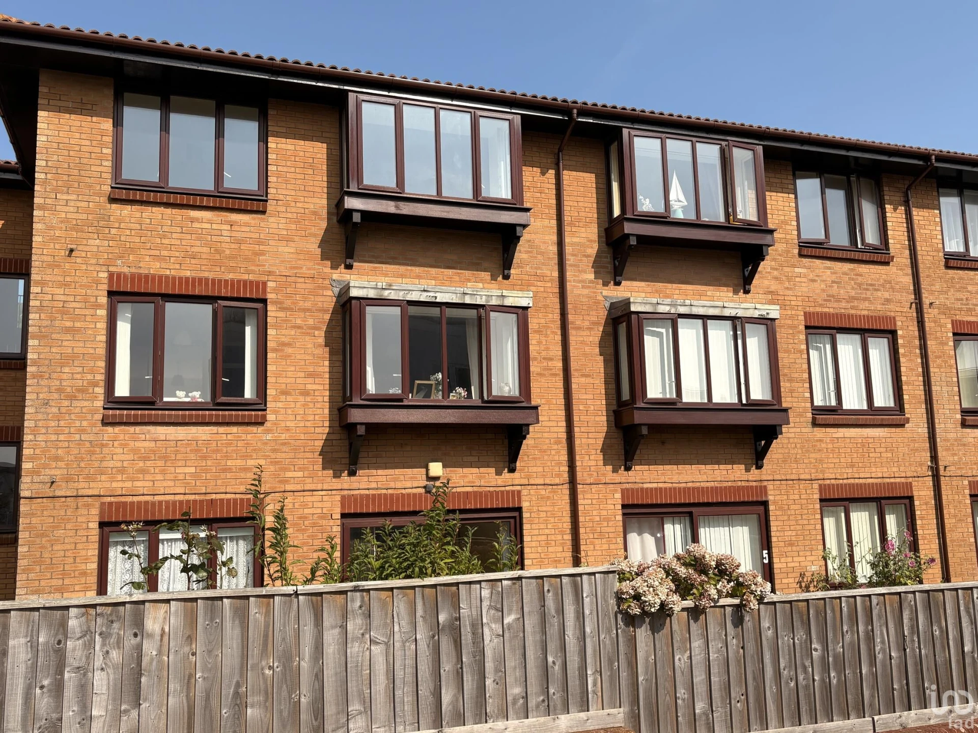 Property enquiry form background image