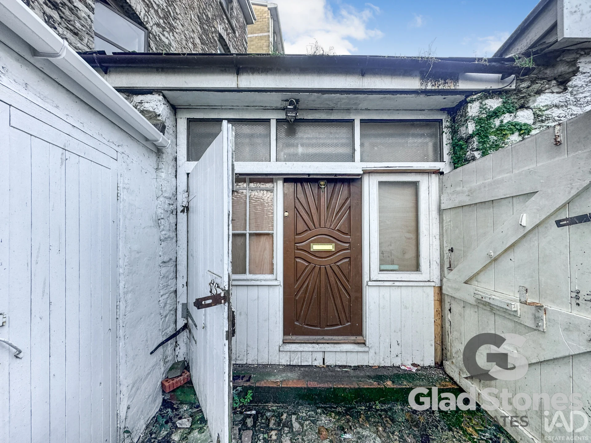 Property enquiry form background image