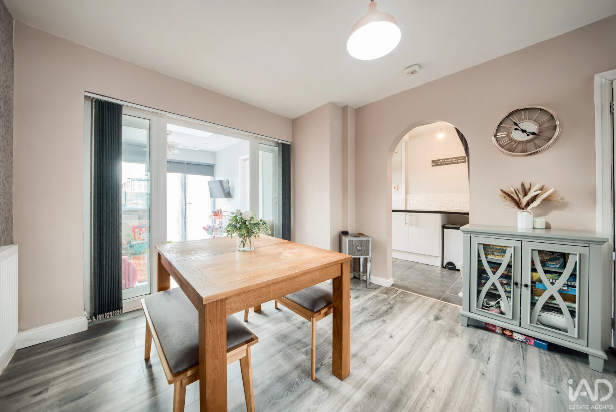 Property enquiry form background image