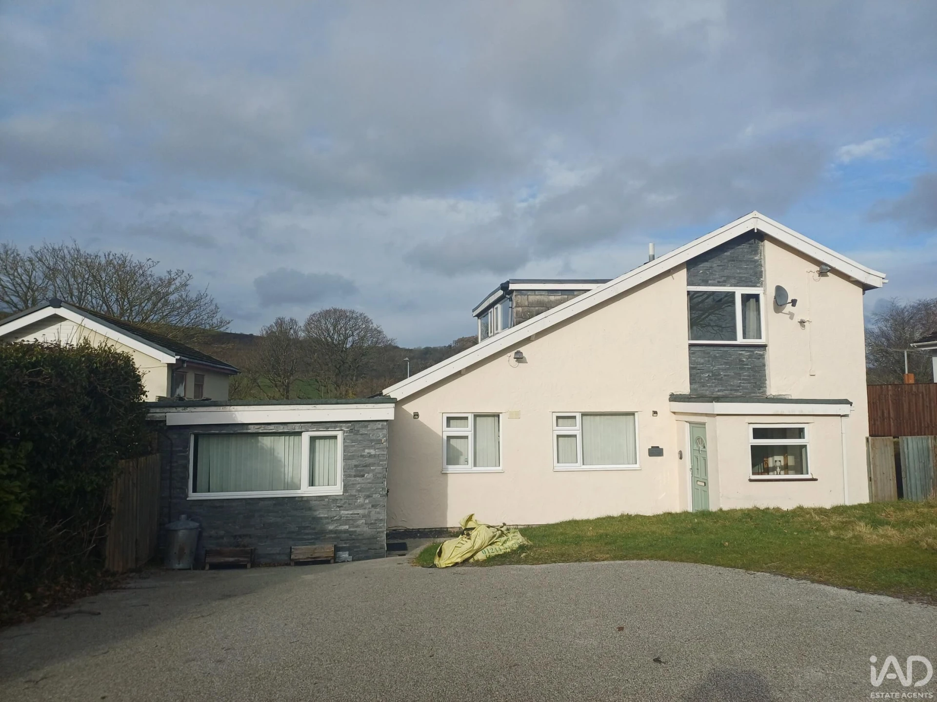 Property enquiry form background image