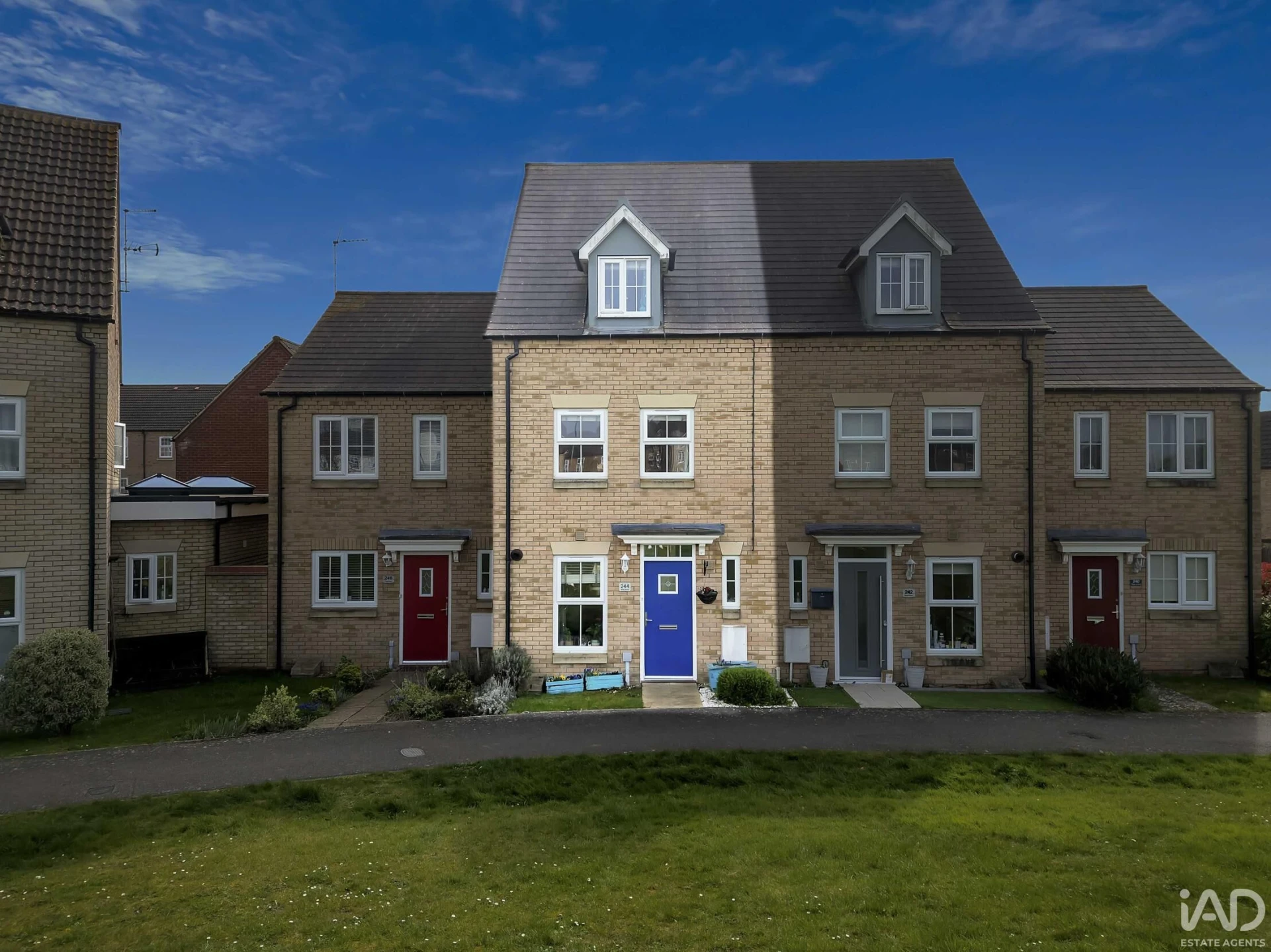 Property enquiry form background image