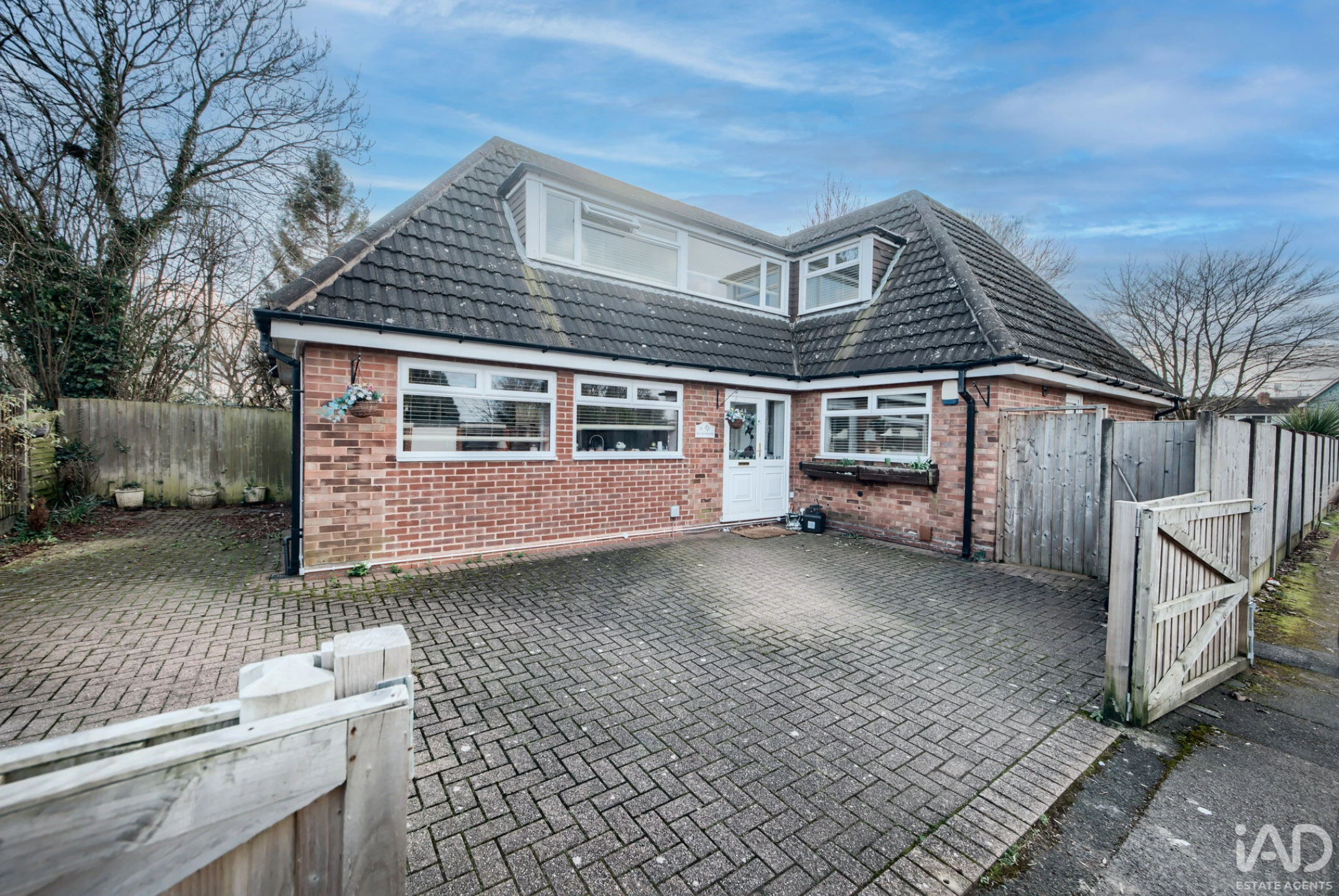 Property enquiry form background image