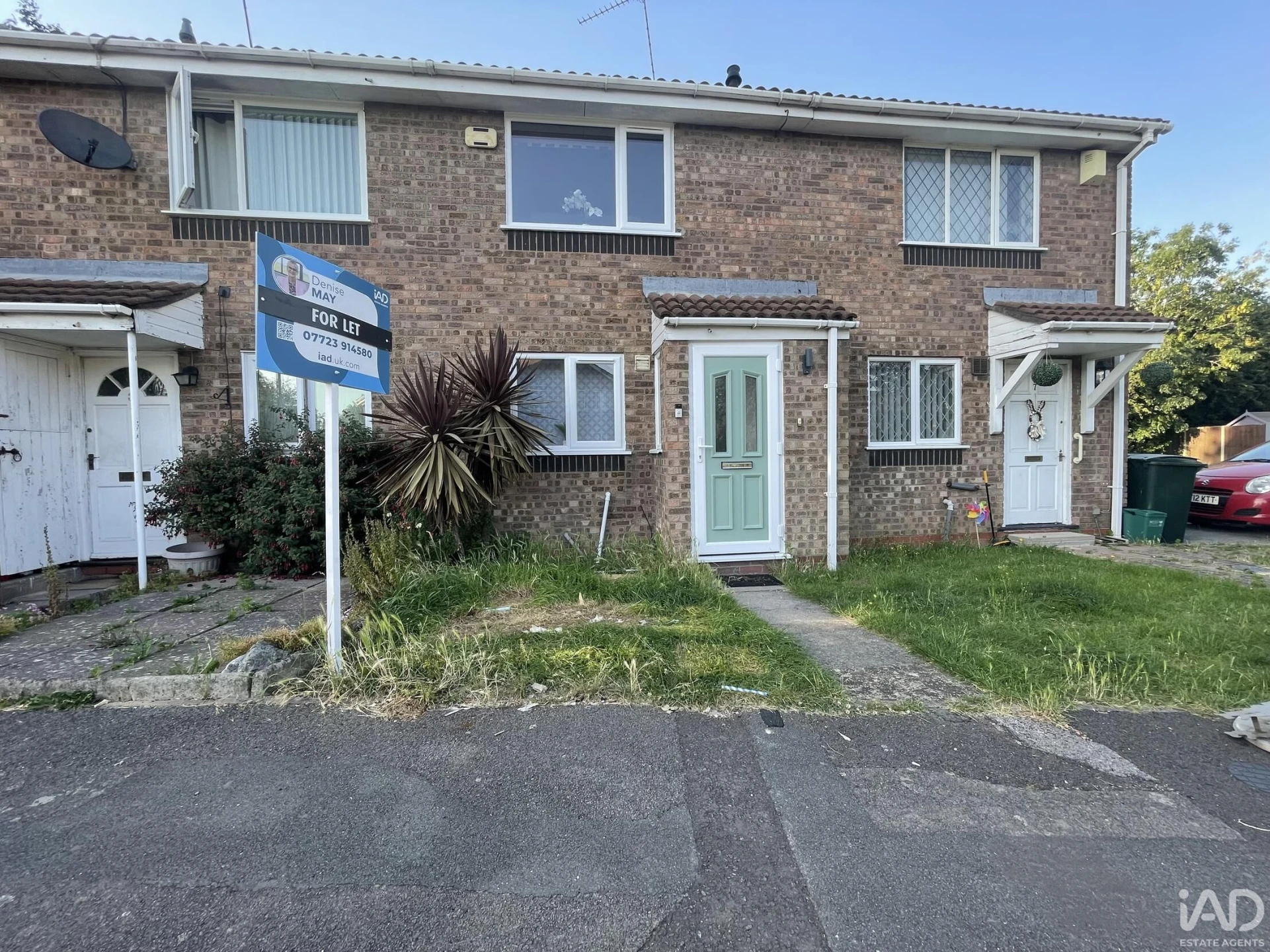 Property enquiry form background image