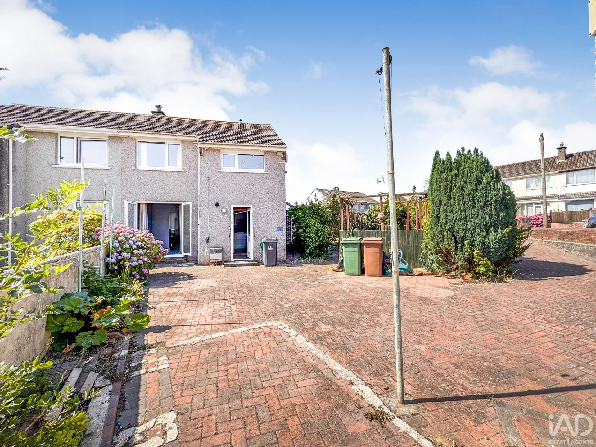 Property enquiry form background image