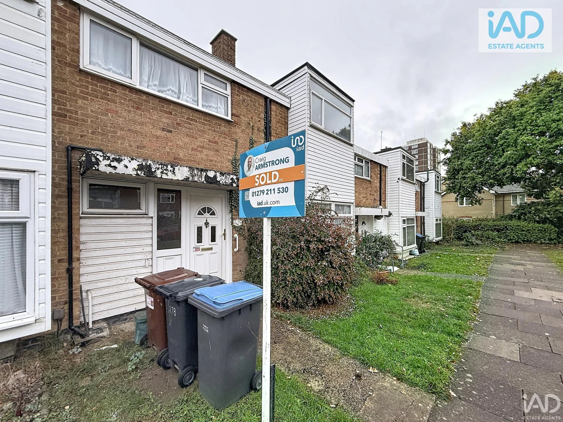 Property enquiry form background image