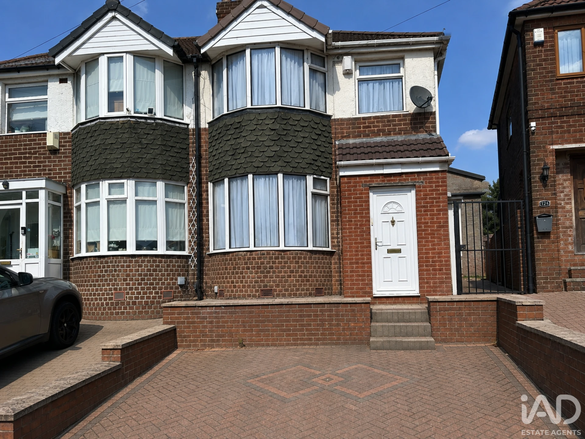 Property enquiry form background image