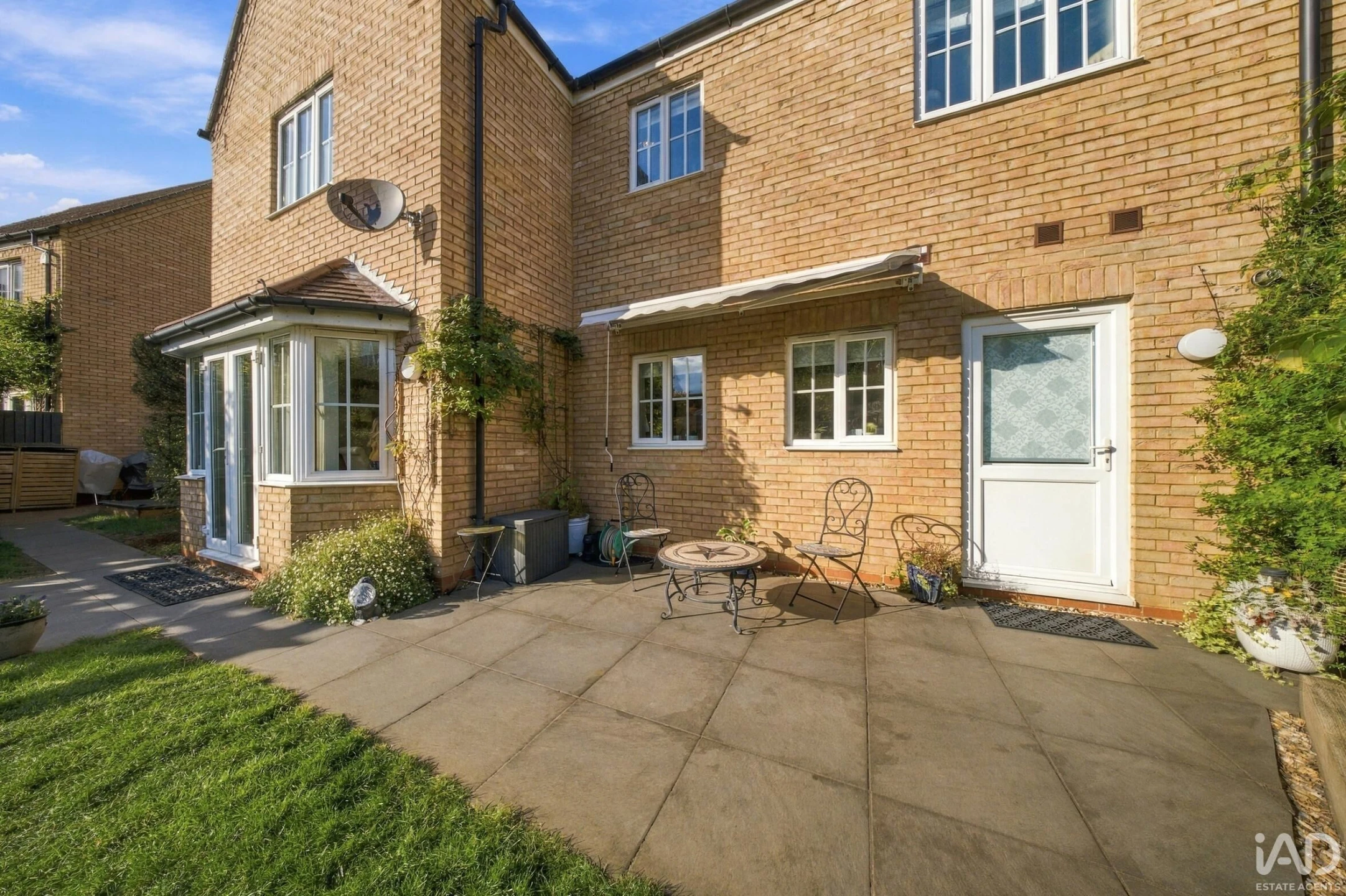 Property enquiry form background image