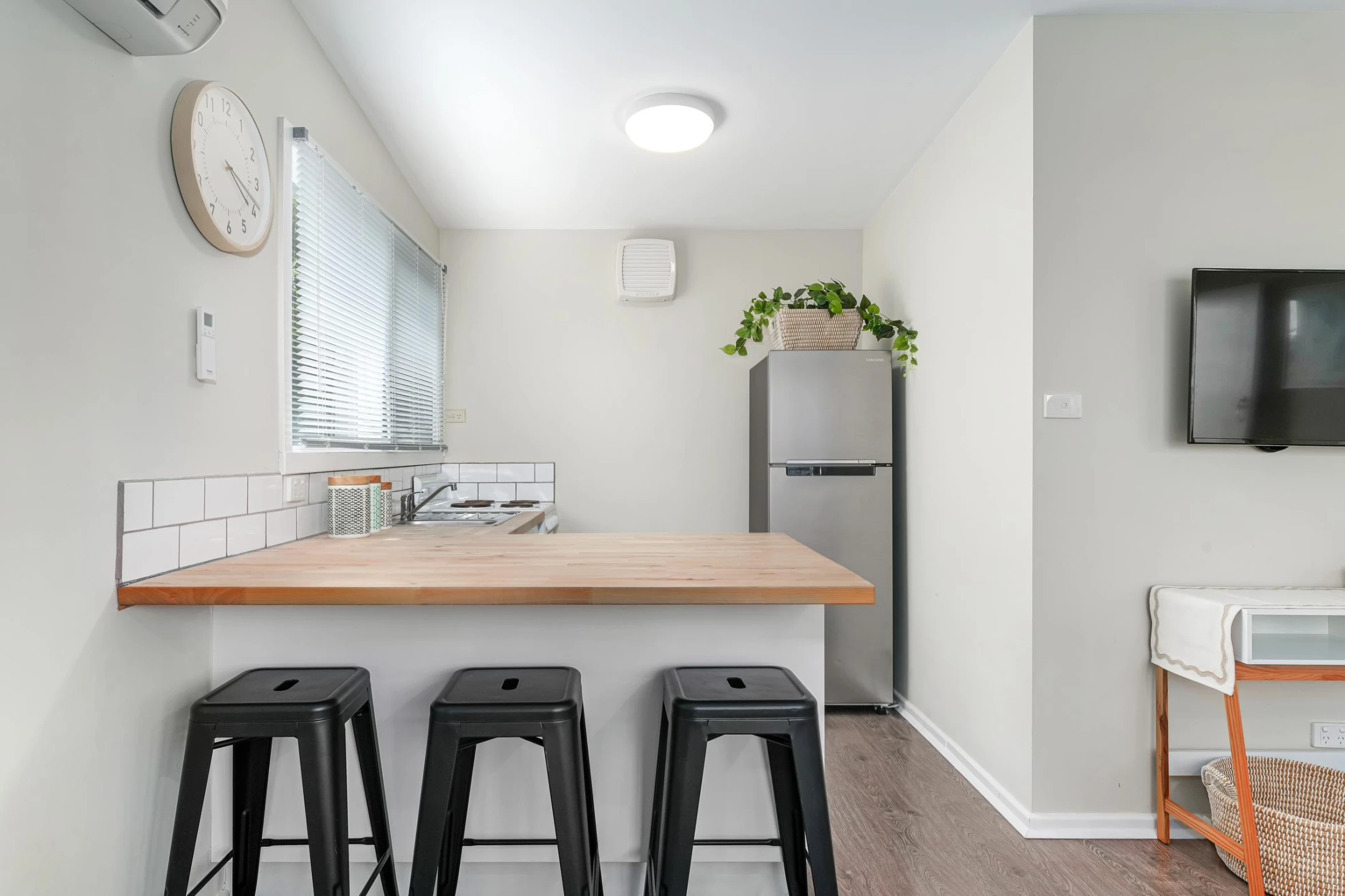 33 Dahlia Street, DROMANA VIC 3936, Dromana - Thumbnail 4