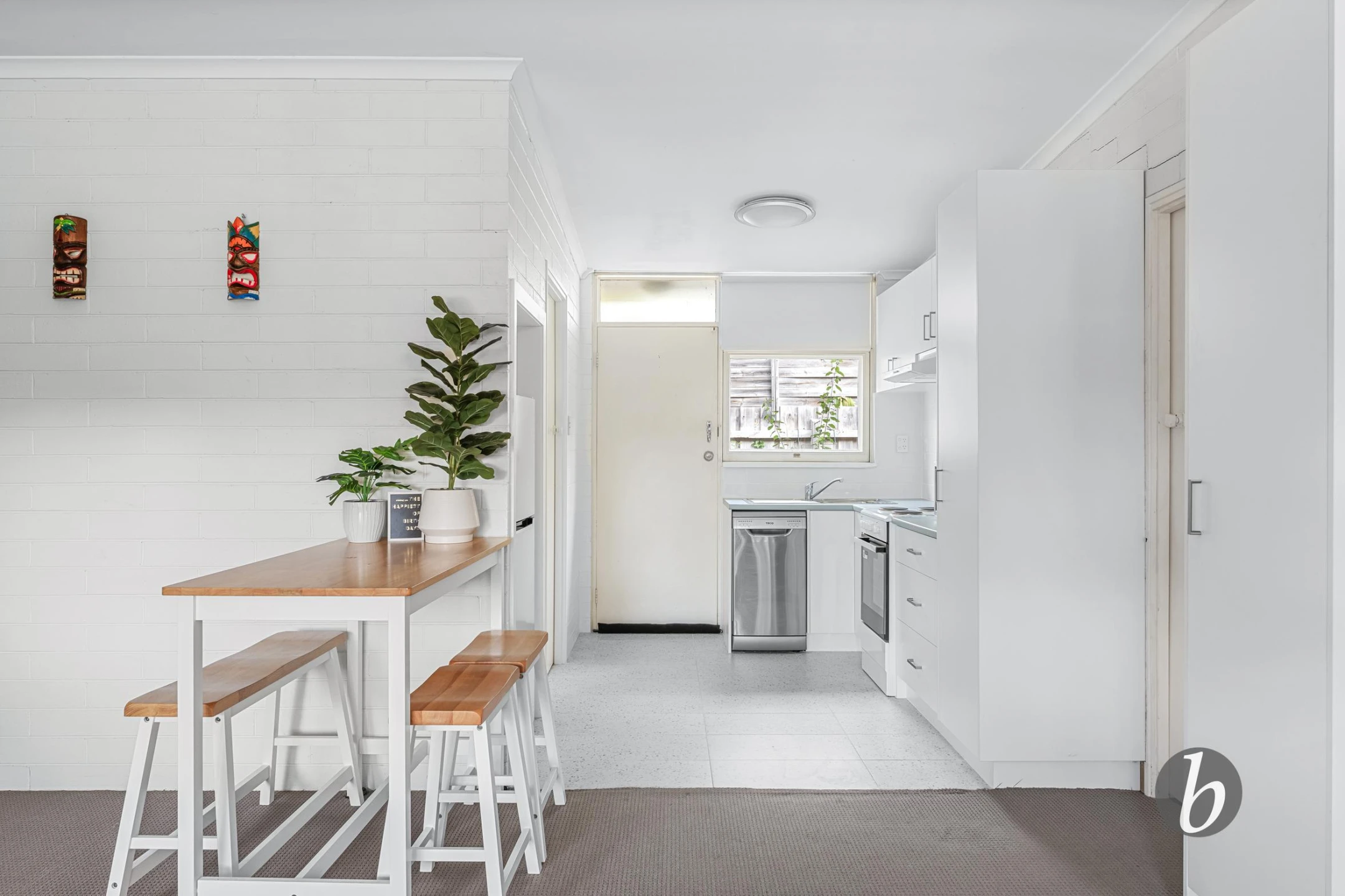 2 / 207-209 Dromana Parade, Safety Beach VIC 3936, Safety Beach - Thumbnail 2