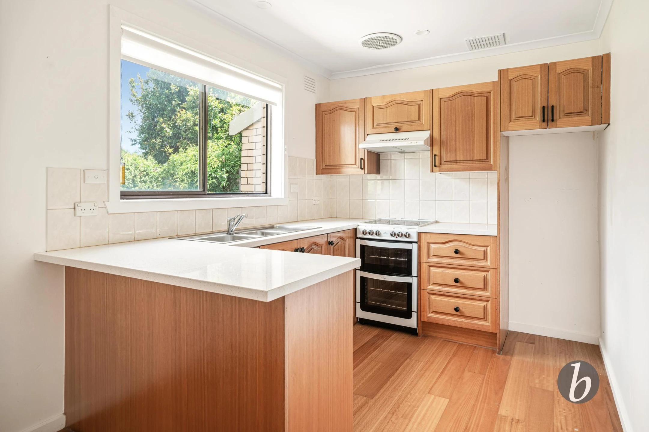 1 / 28 Lucerne Avenue, Mornington VIC 3931, Mornington - Thumbnail 4