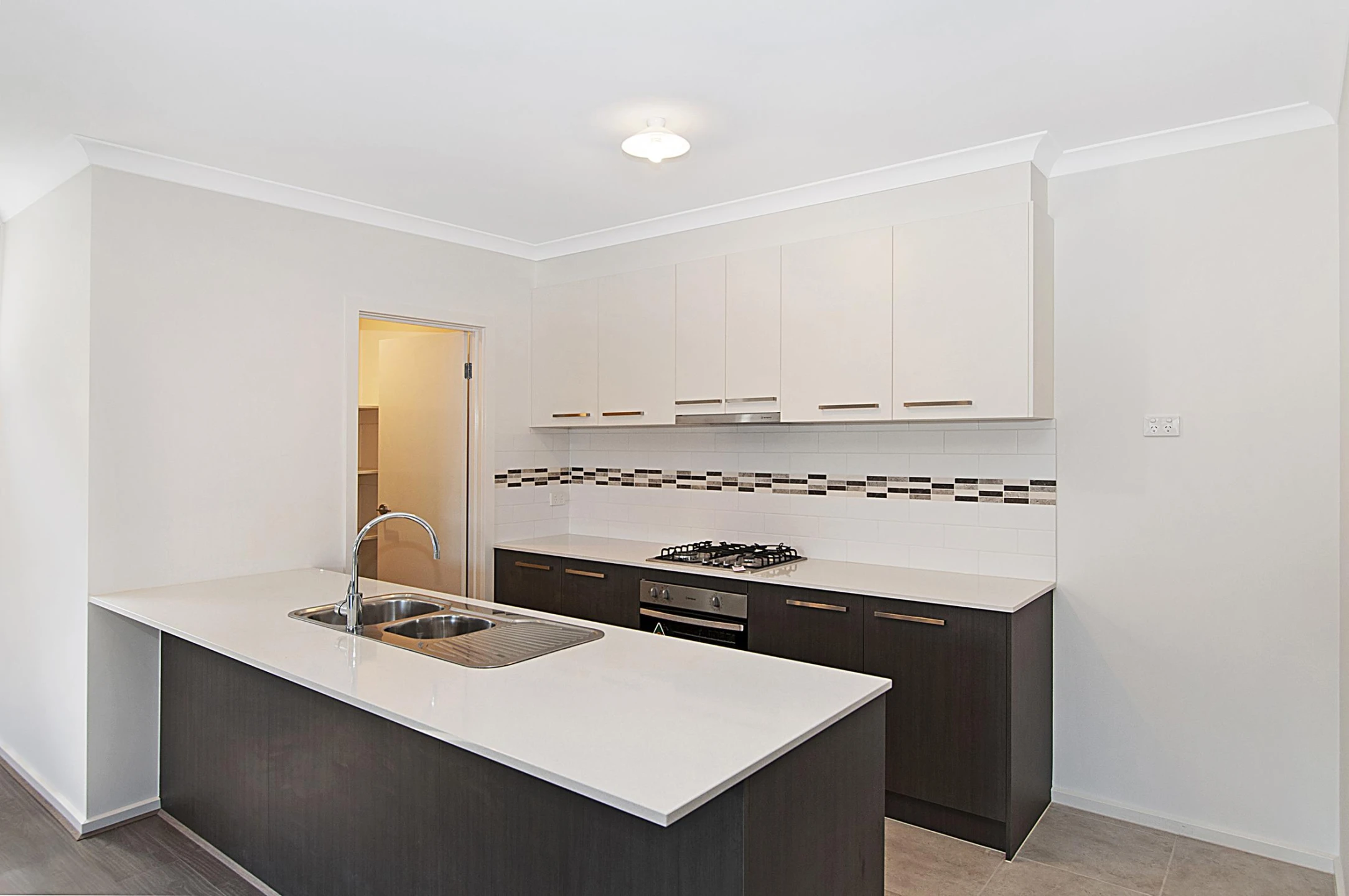 2 / 11 Palm Grove, DROMANA VIC 3936, Dromana - Thumbnail 2