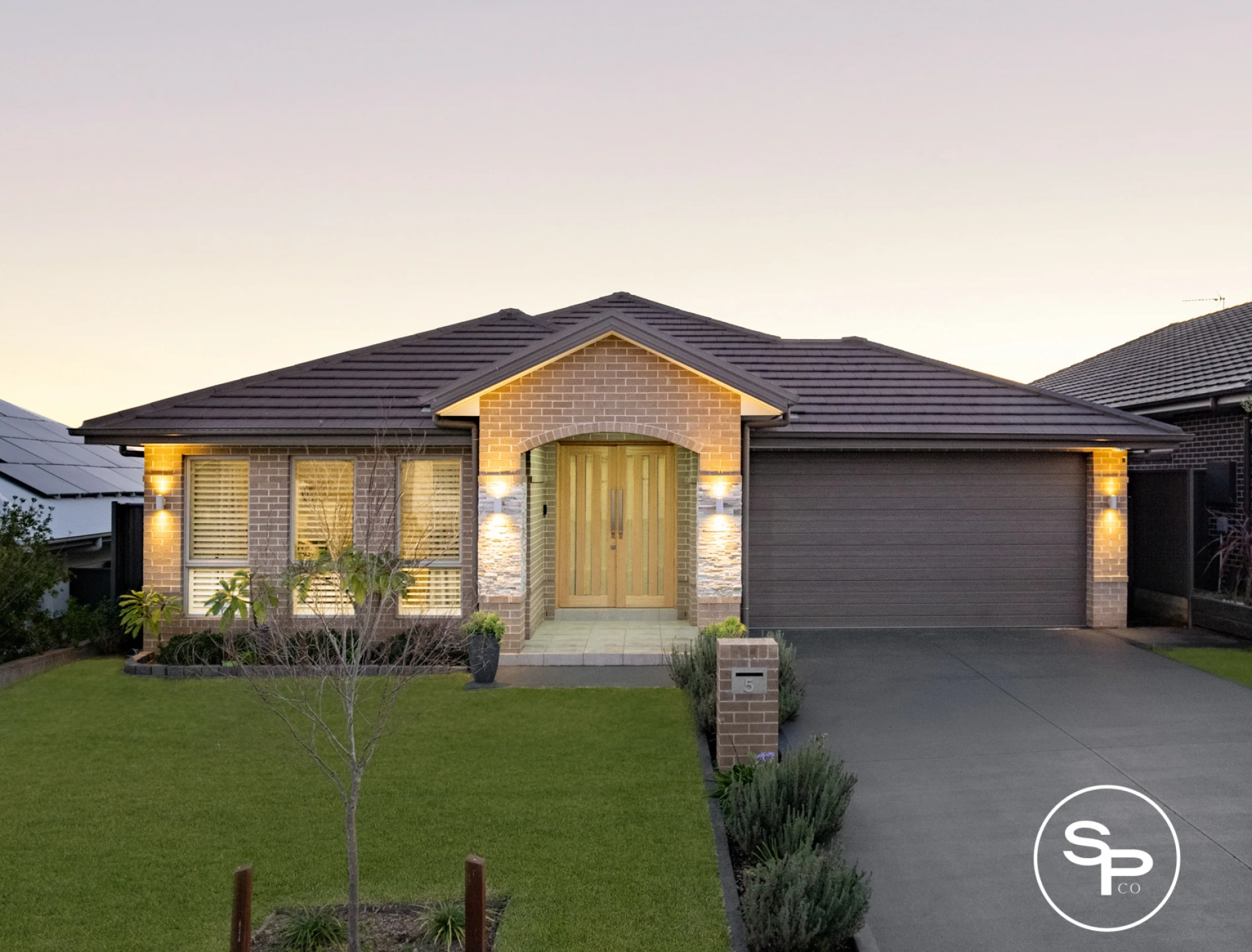 Property enquiry form background image