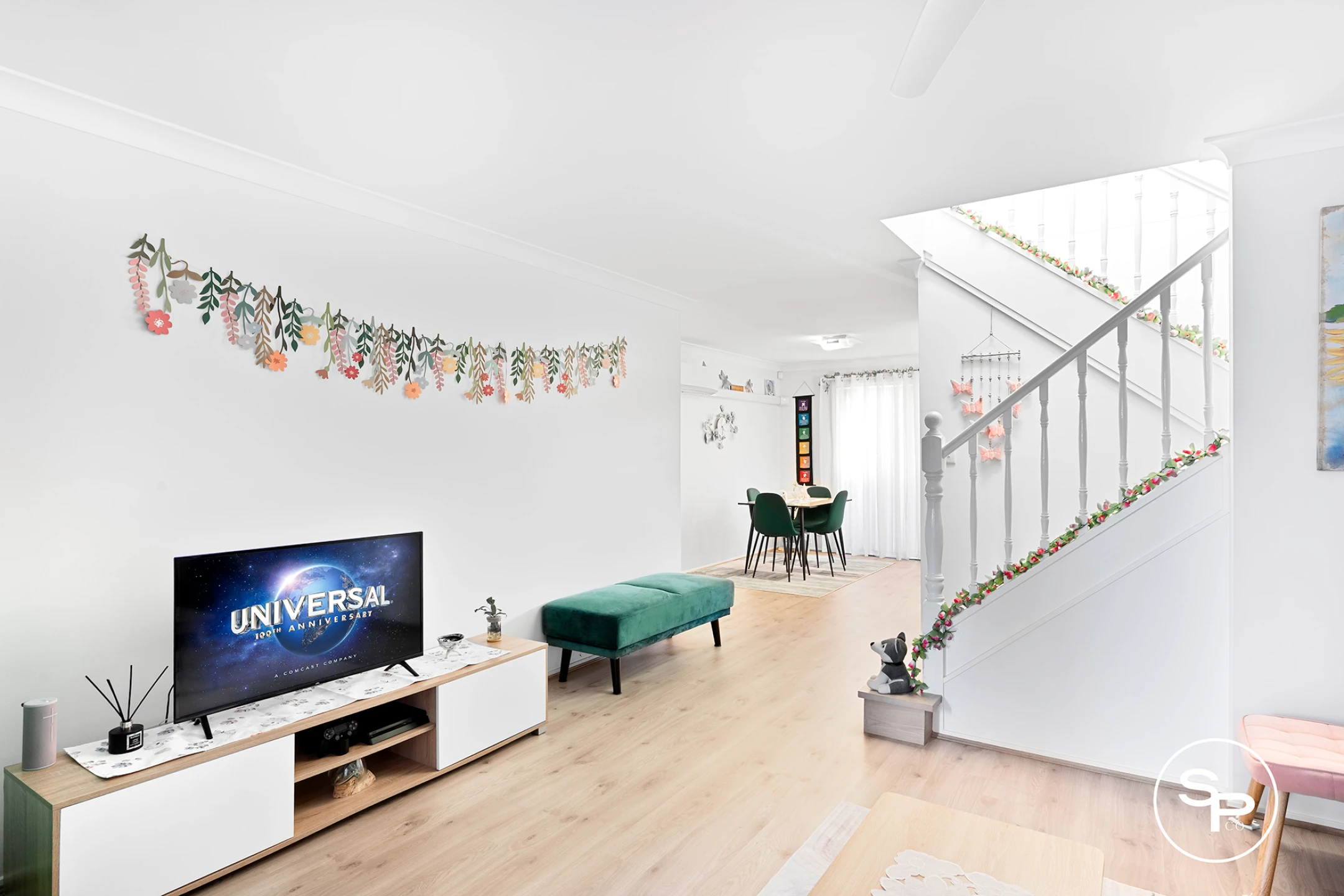 Property enquiry form background image