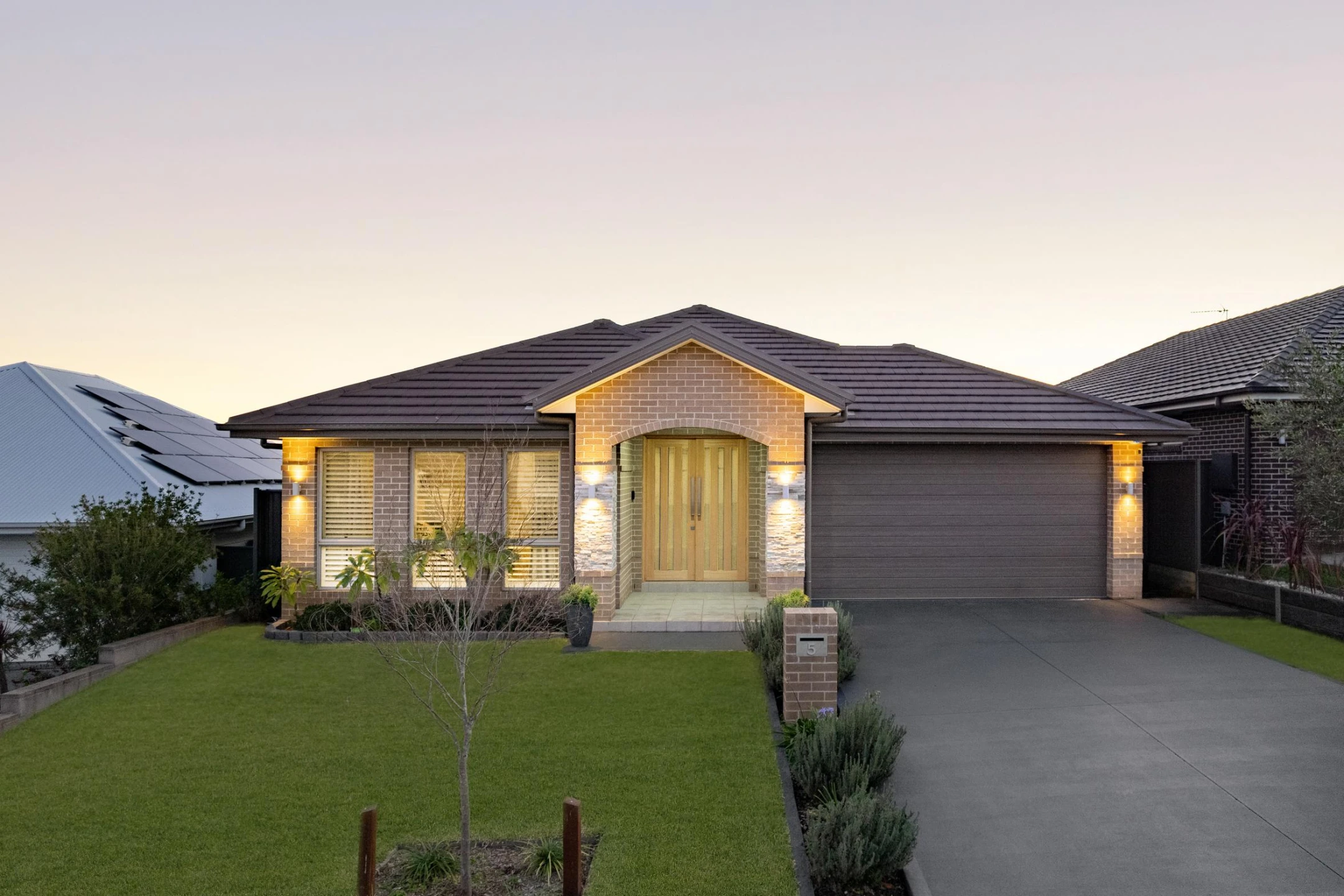 Property enquiry form background image