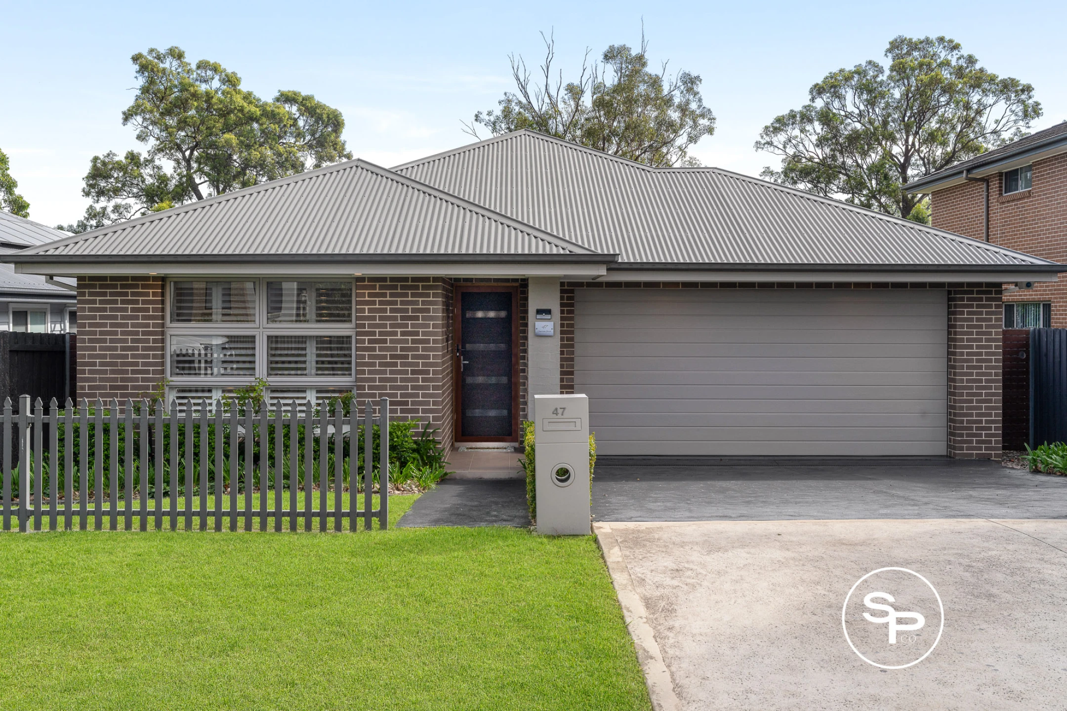 Property enquiry form background image