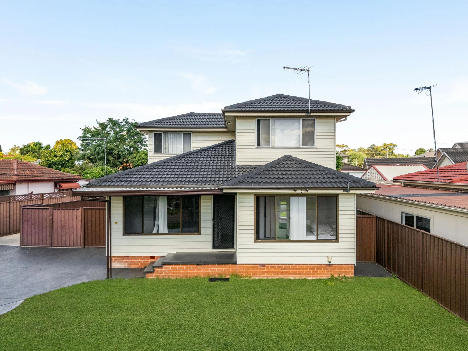 Property enquiry form background image