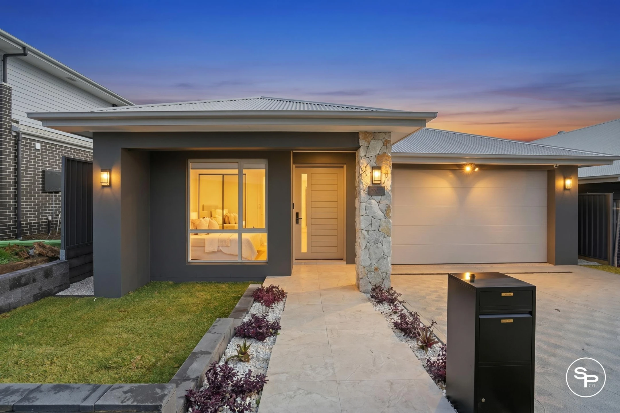 Property enquiry form background image