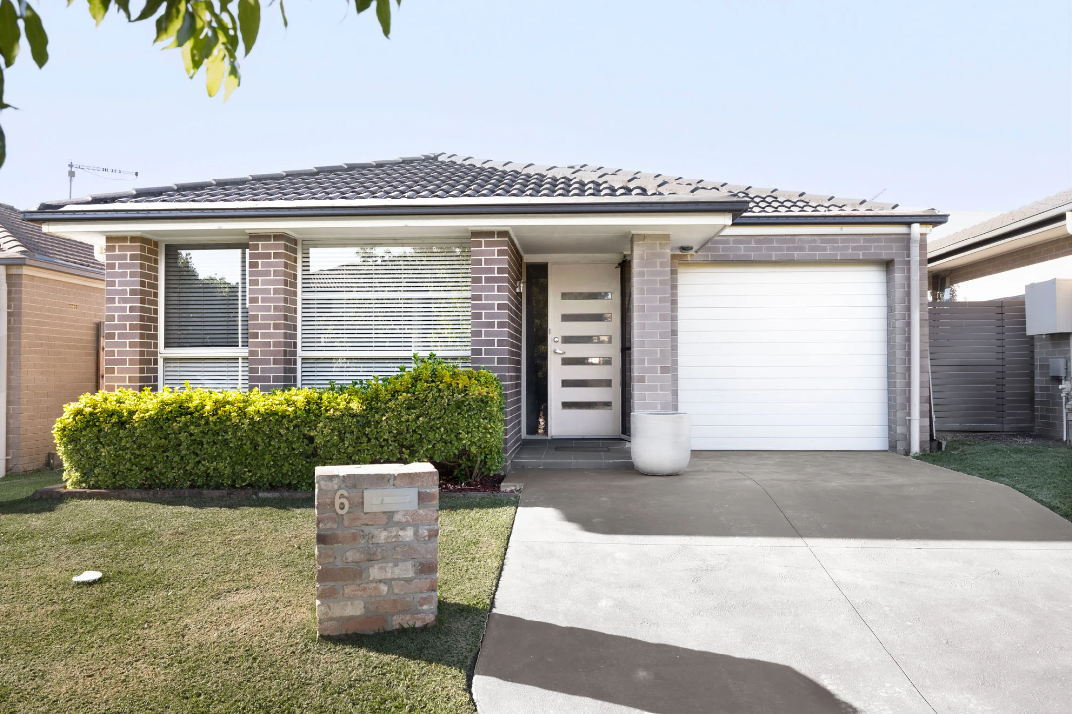 Property enquiry form background image