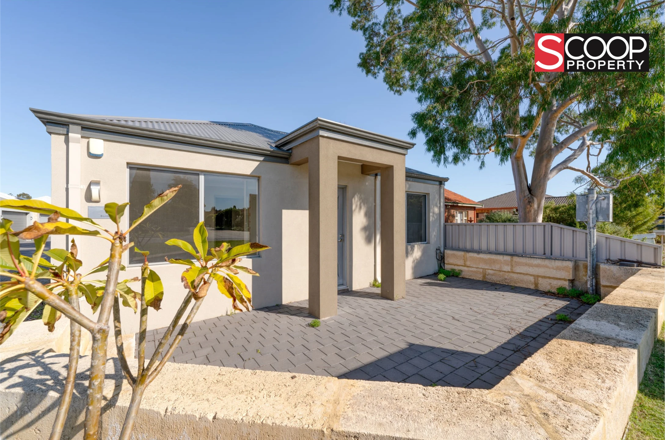 Property enquiry form background image