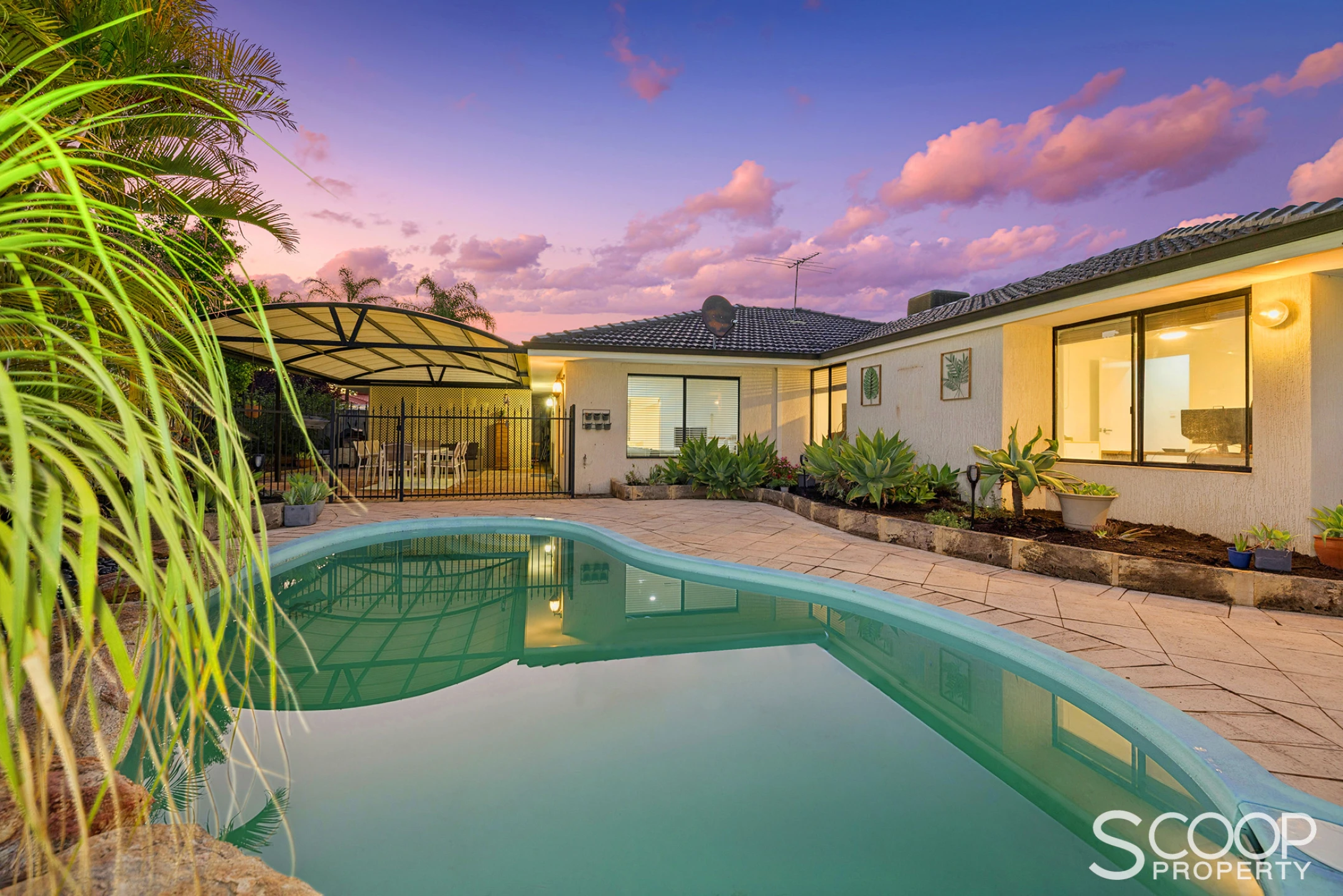 Property enquiry form background image