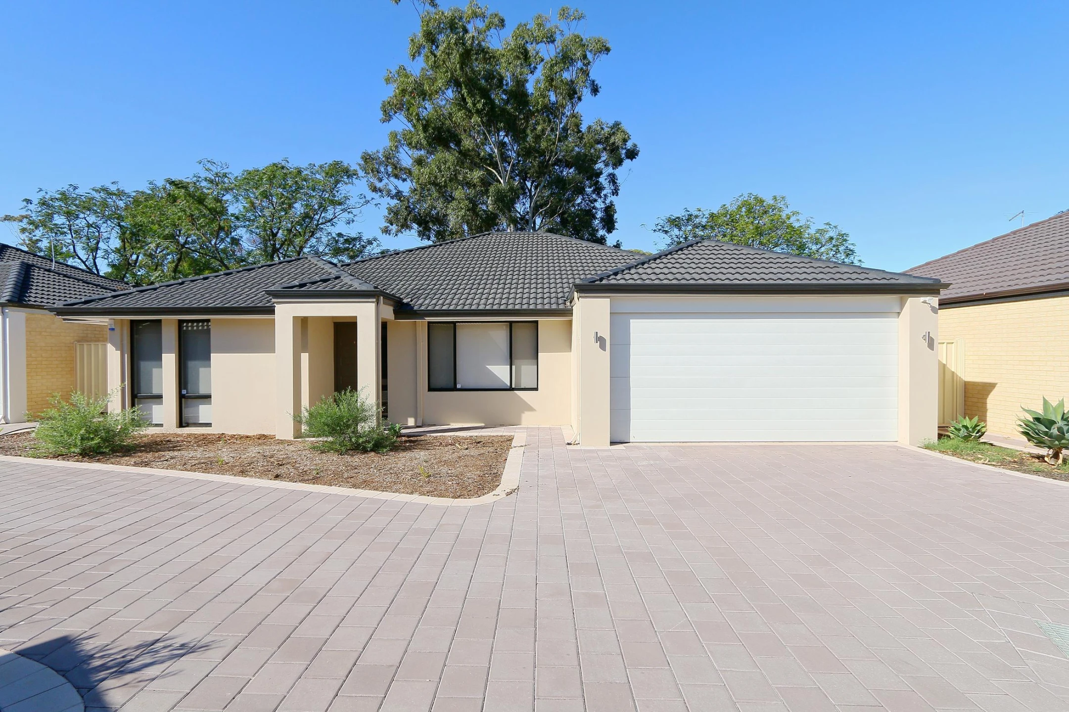 Property enquiry form background image