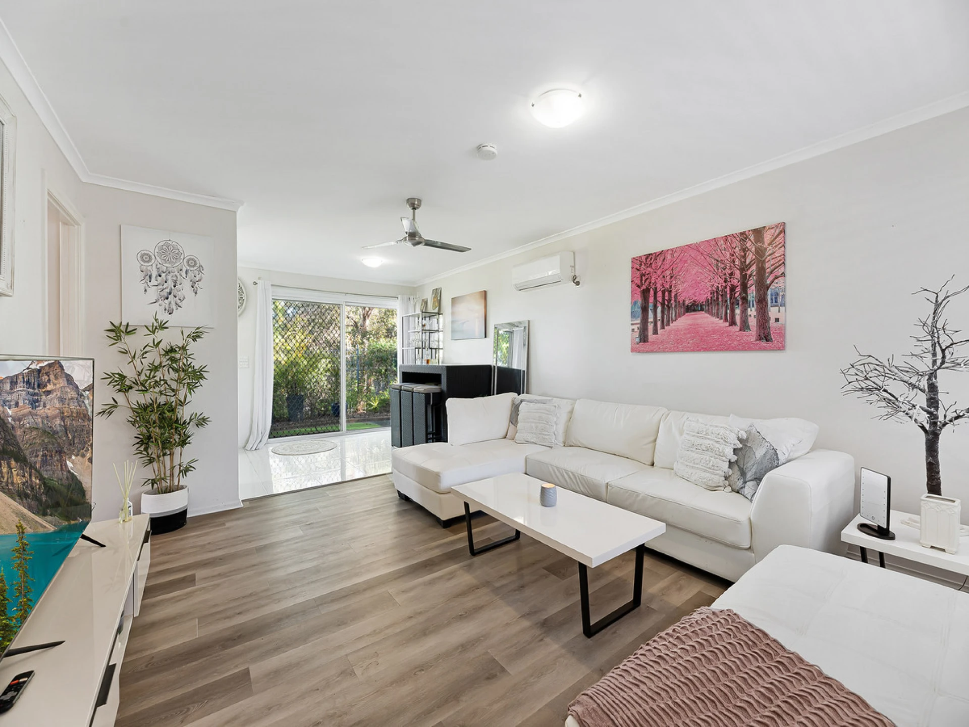 Property enquiry form background image