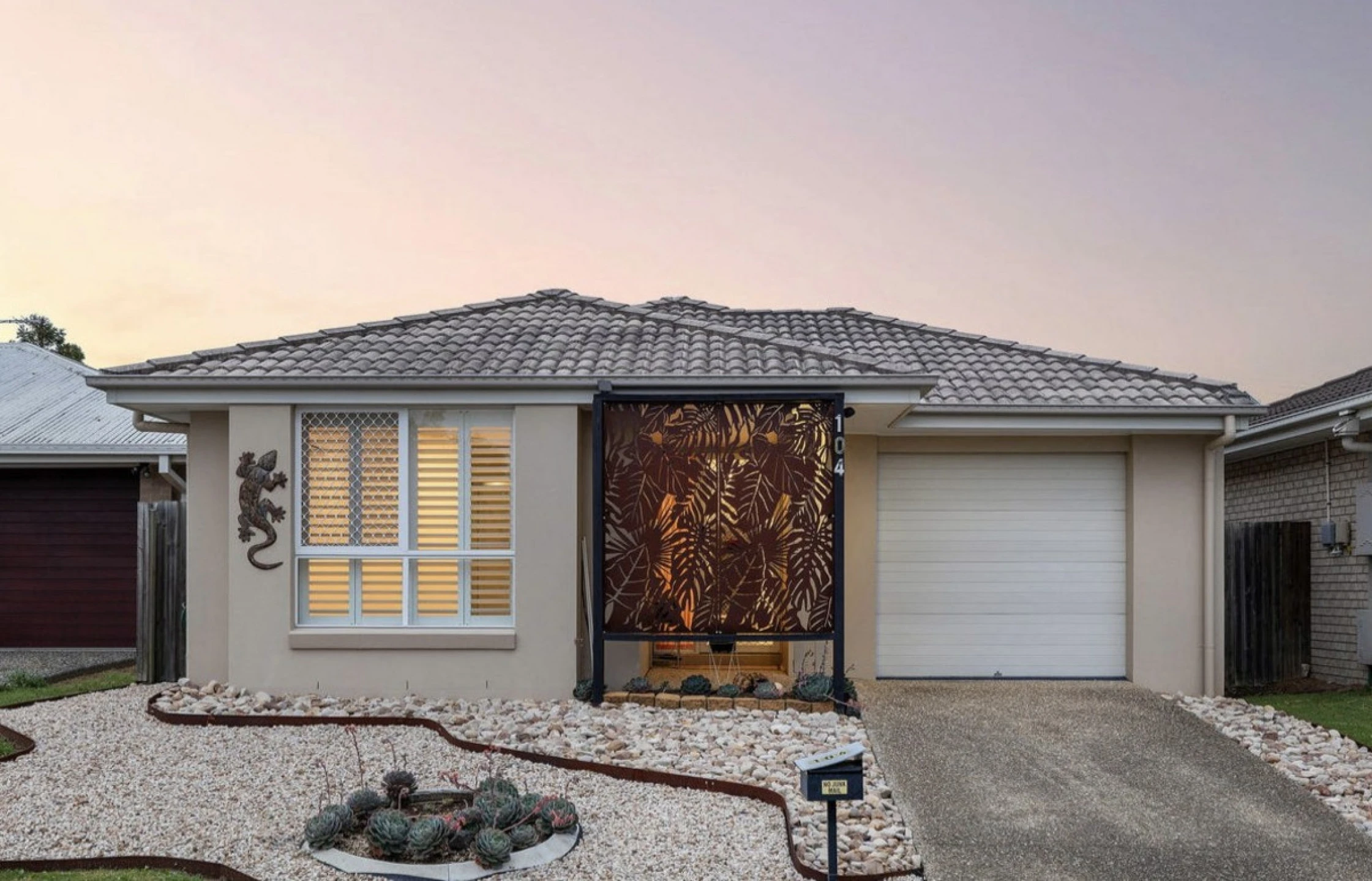 Property enquiry form background image