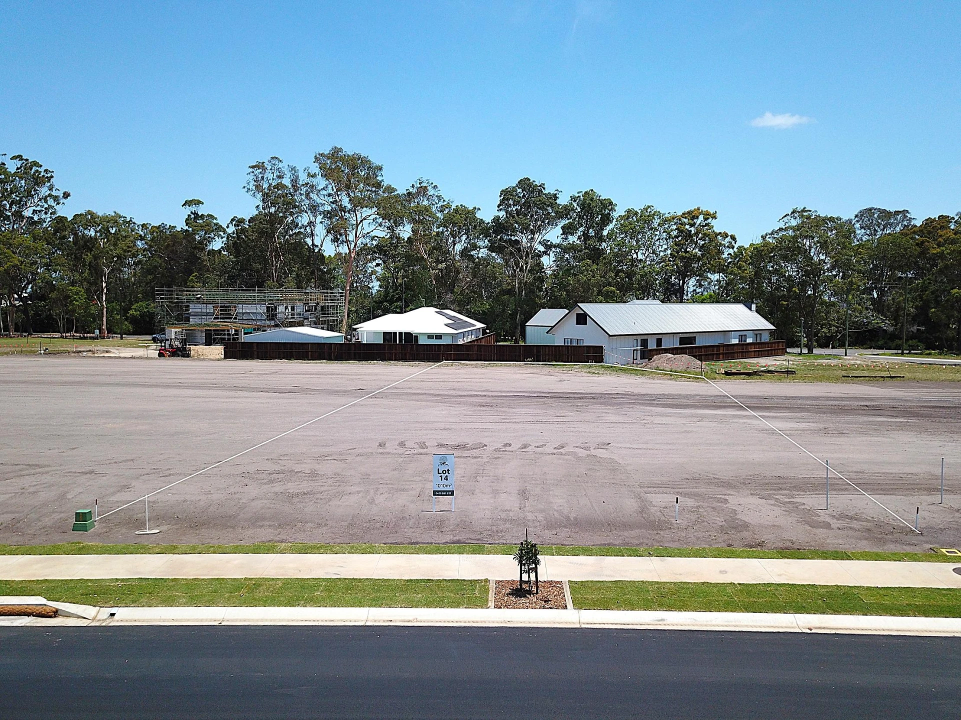 Property enquiry form background image