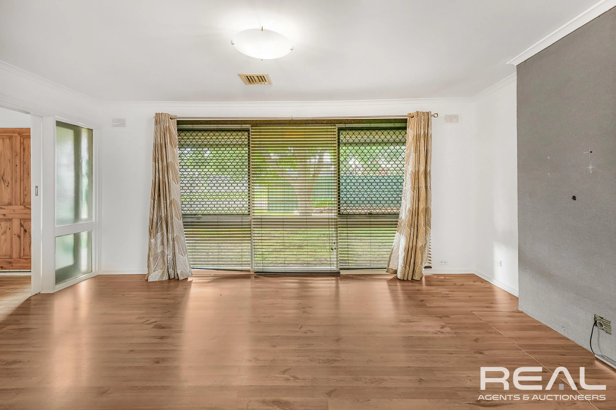 1 Hinkler Crescent, Modbury Heights SA 5092, Modbury Heights - Thumbnail 7