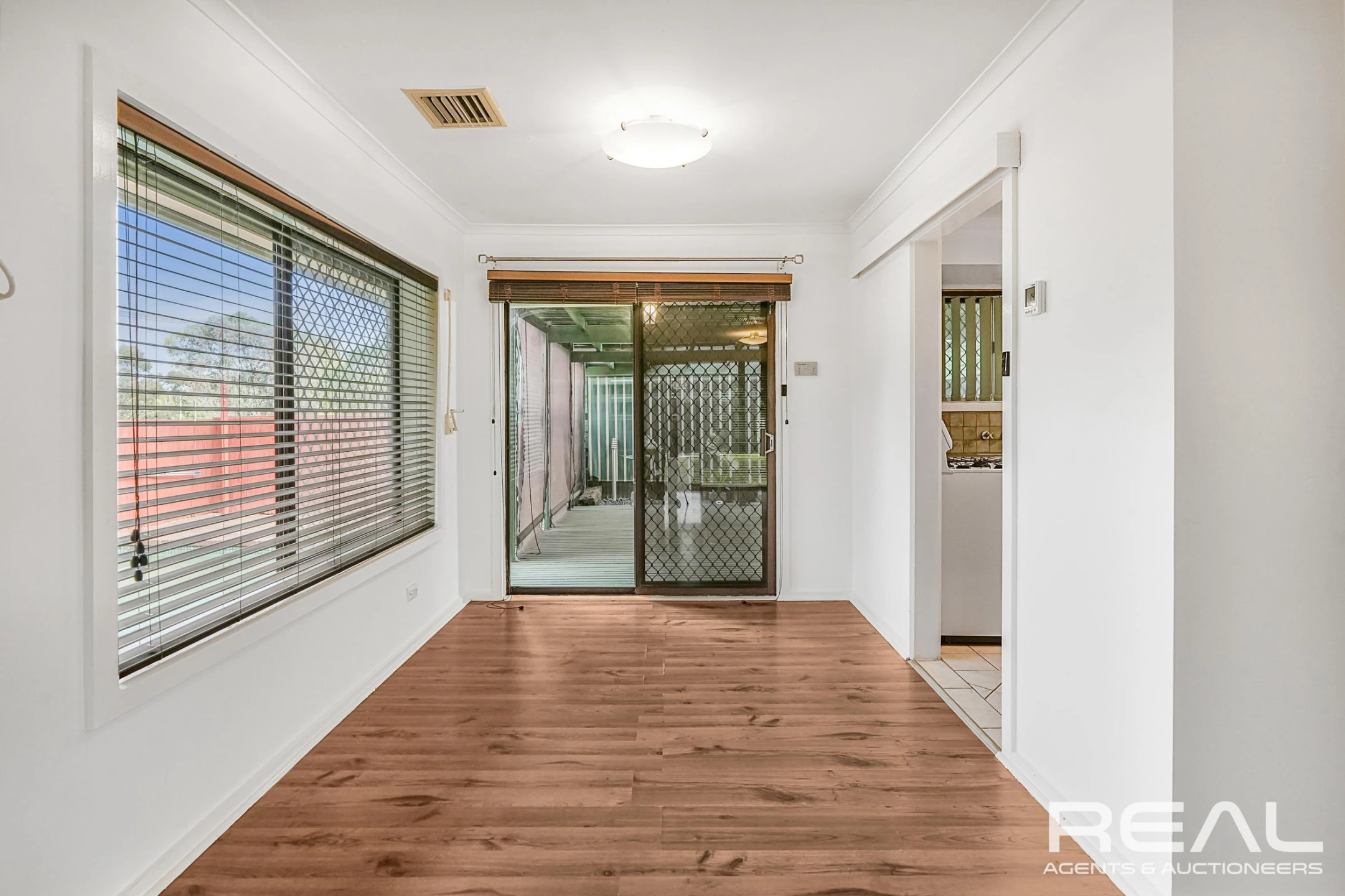 1 Hinkler Crescent, Modbury Heights SA 5092, Modbury Heights - Thumbnail 8