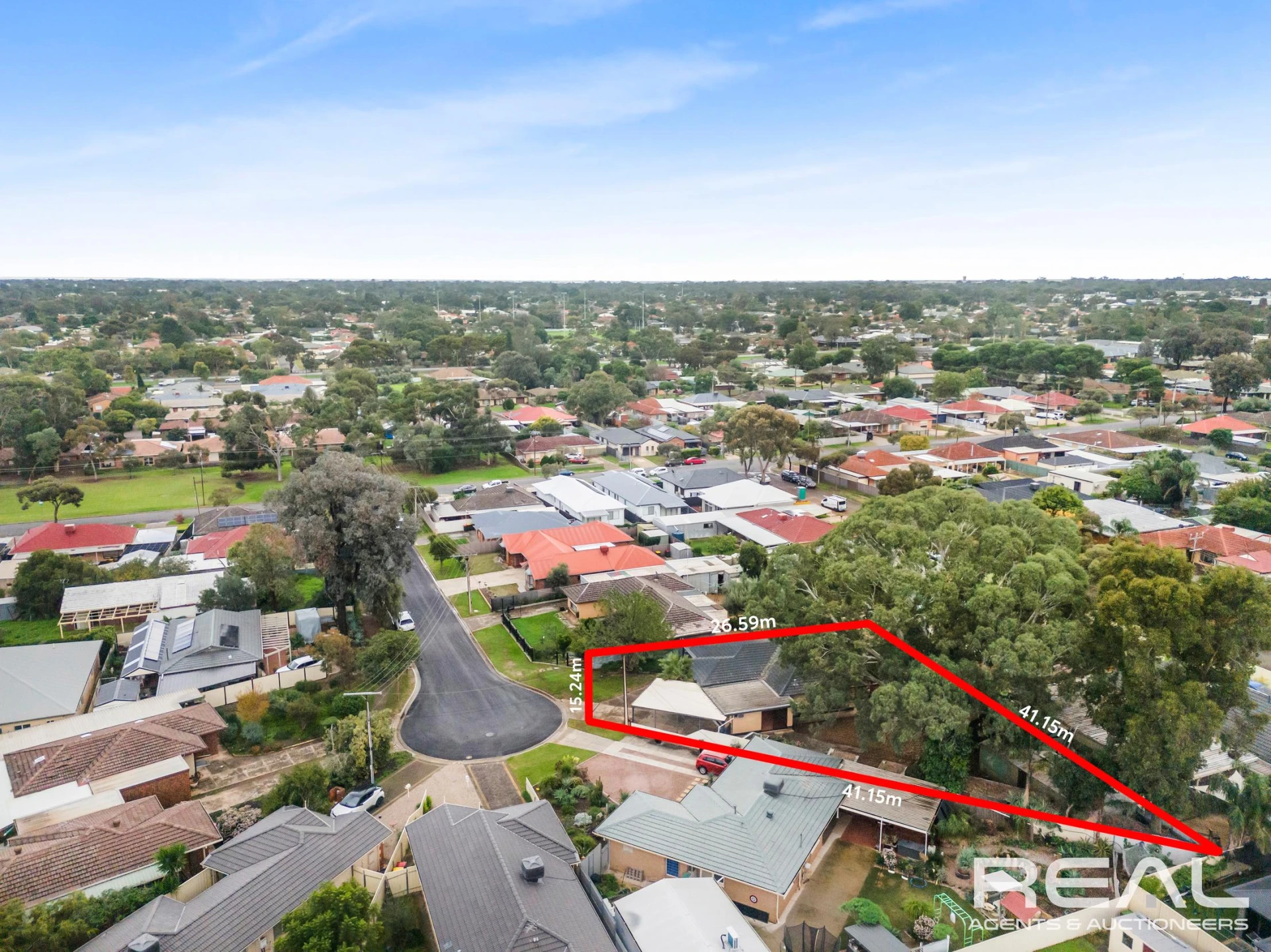 5 Dunne Crescent, Salisbury East SA 5109, Salisbury East - Thumbnail 2