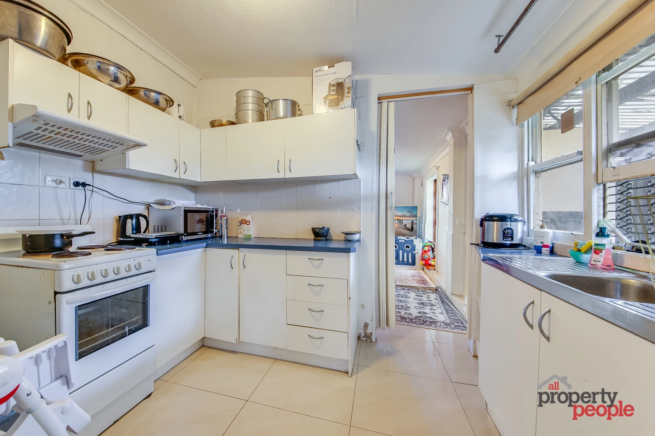 2 / 36-38 Surrey Street, Minto NSW 2566, Minto - Thumbnail 2