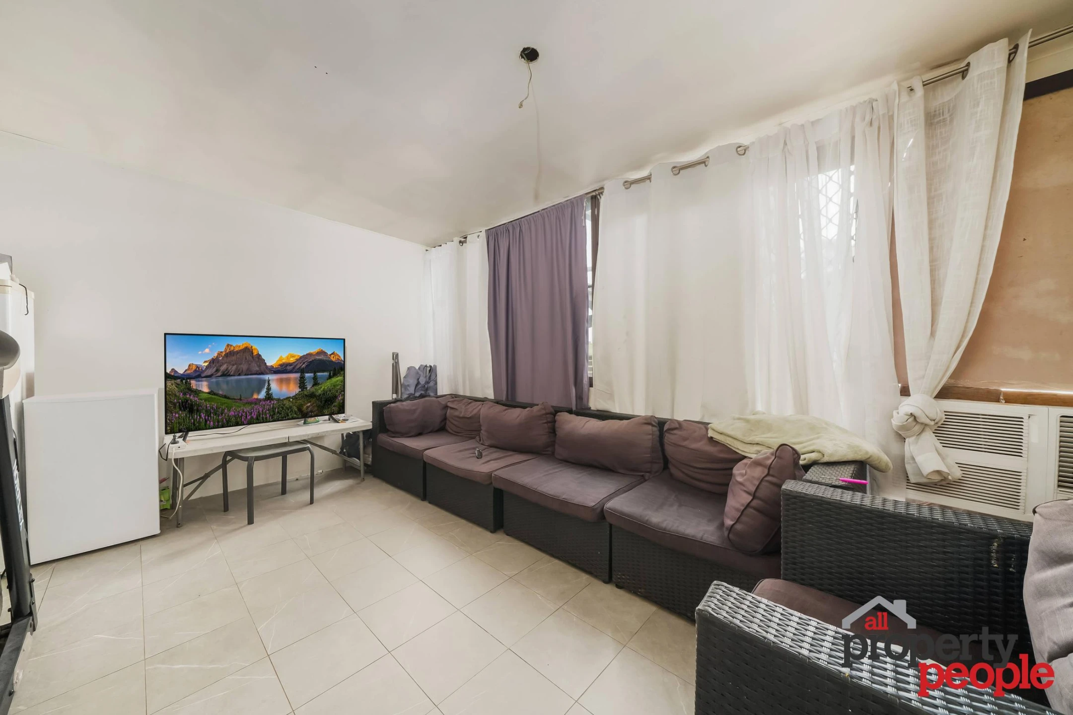 77 Ninth Avenue, Austral NSW 2179, Austral - Thumbnail 3