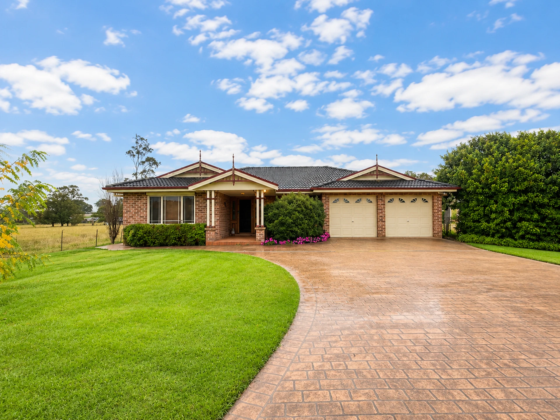 Property enquiry form background image