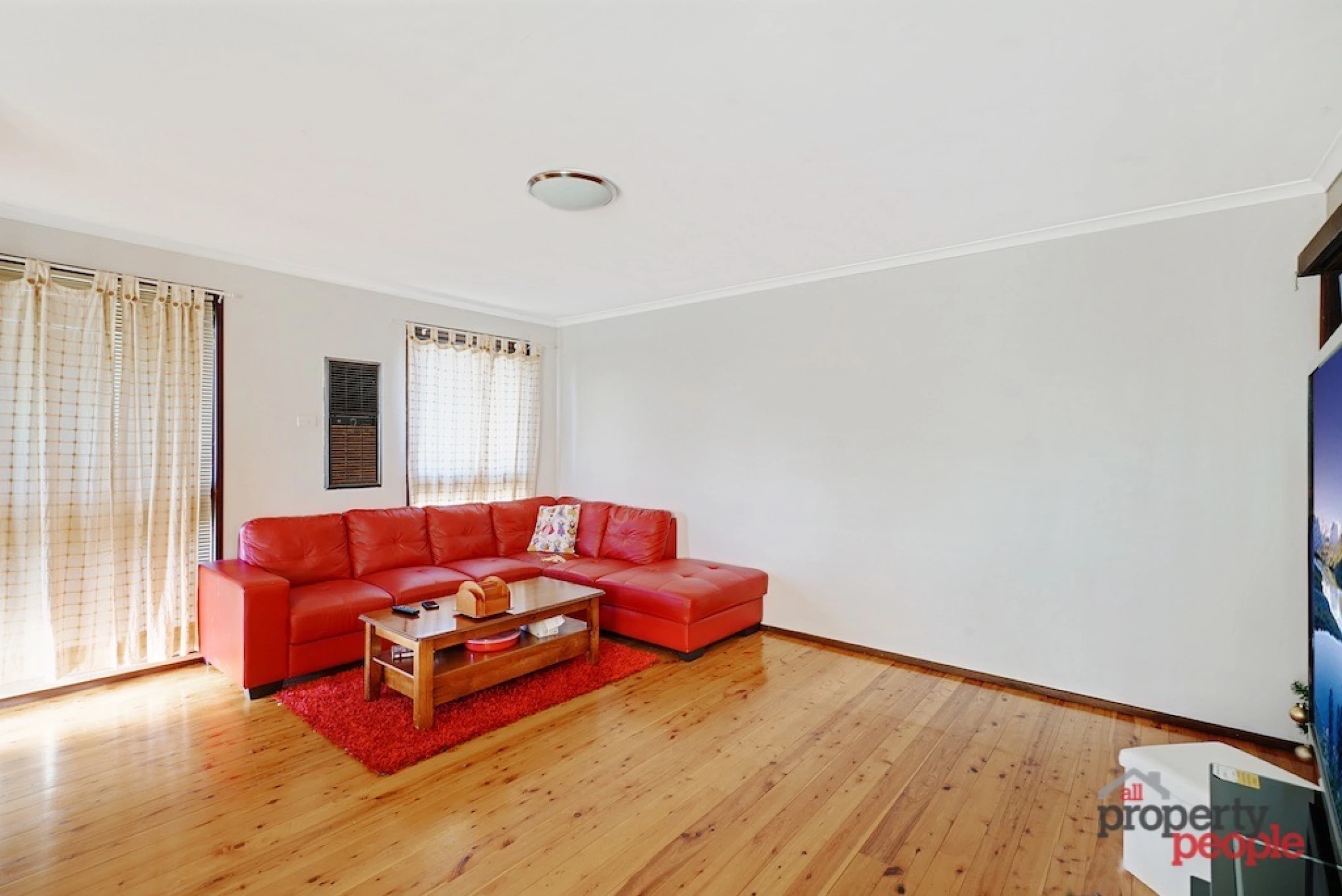 9 Bensley Road, Macquarie Fields NSW 2564, Macquarie Fields - Thumbnail 3