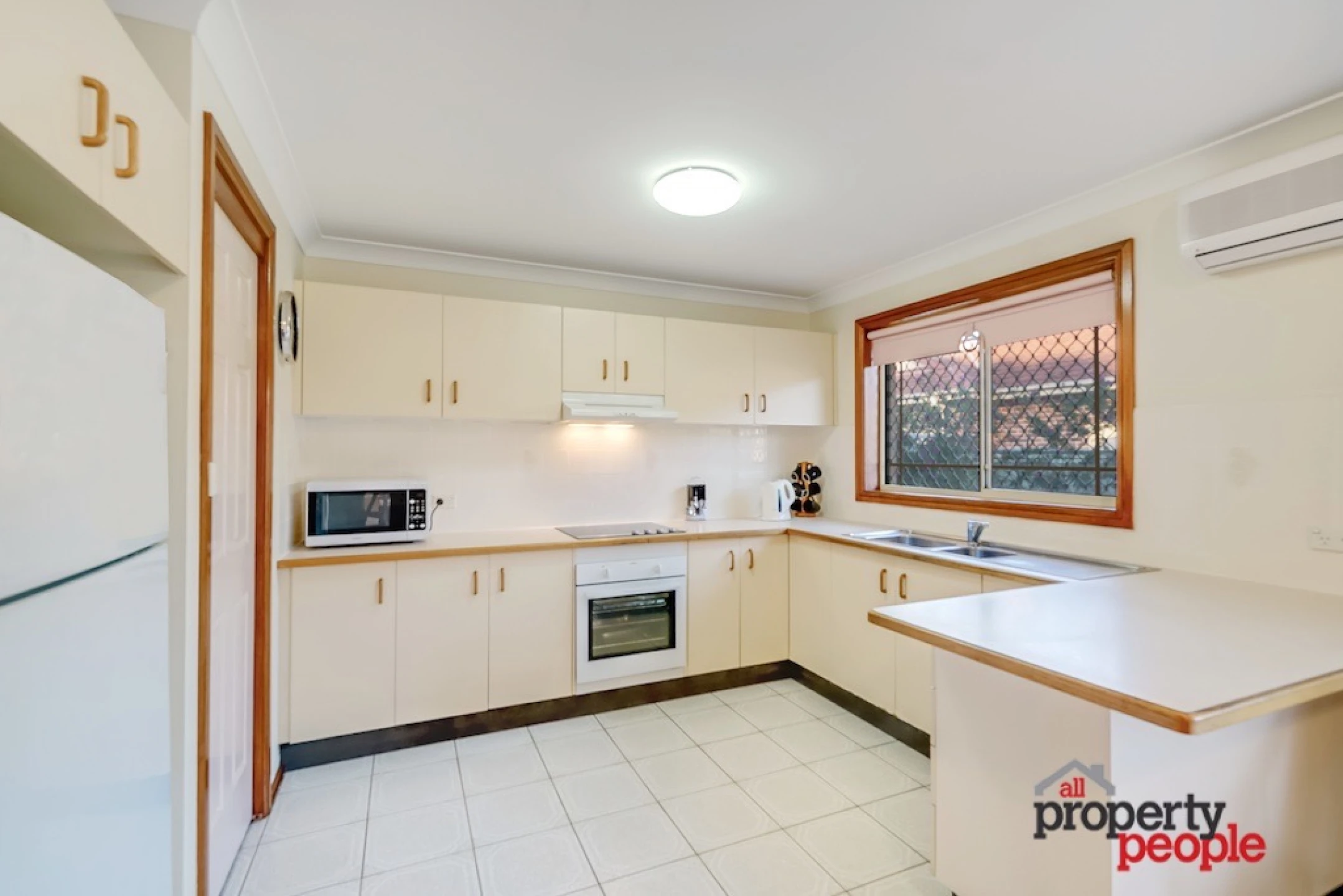 2 / 4-8 Gordon Avenue, Ingleburn NSW 2565, Ingleburn - Thumbnail 3