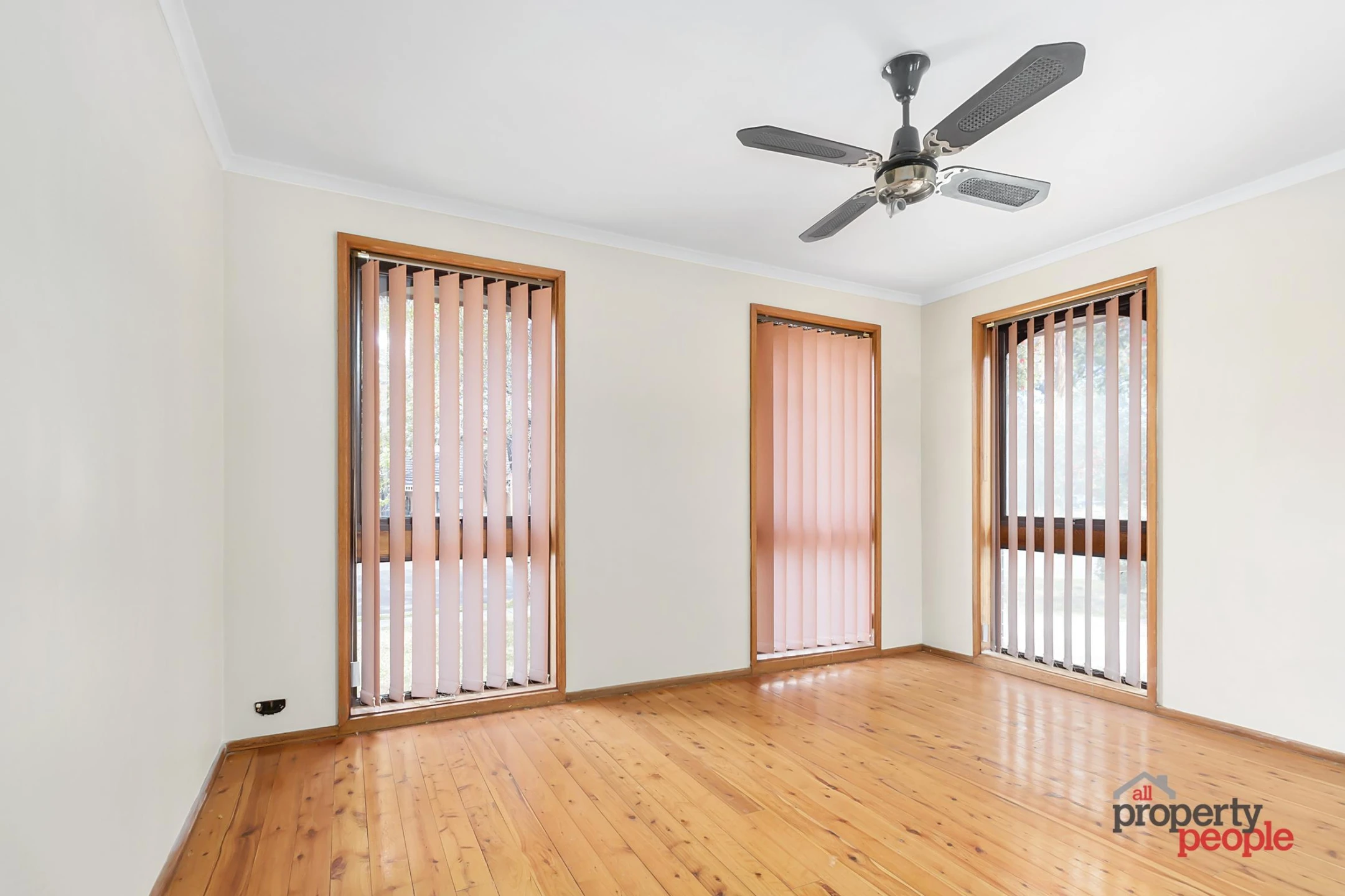 149 Harrow Road, Glenfield NSW 2167, Glenfield - Thumbnail 5