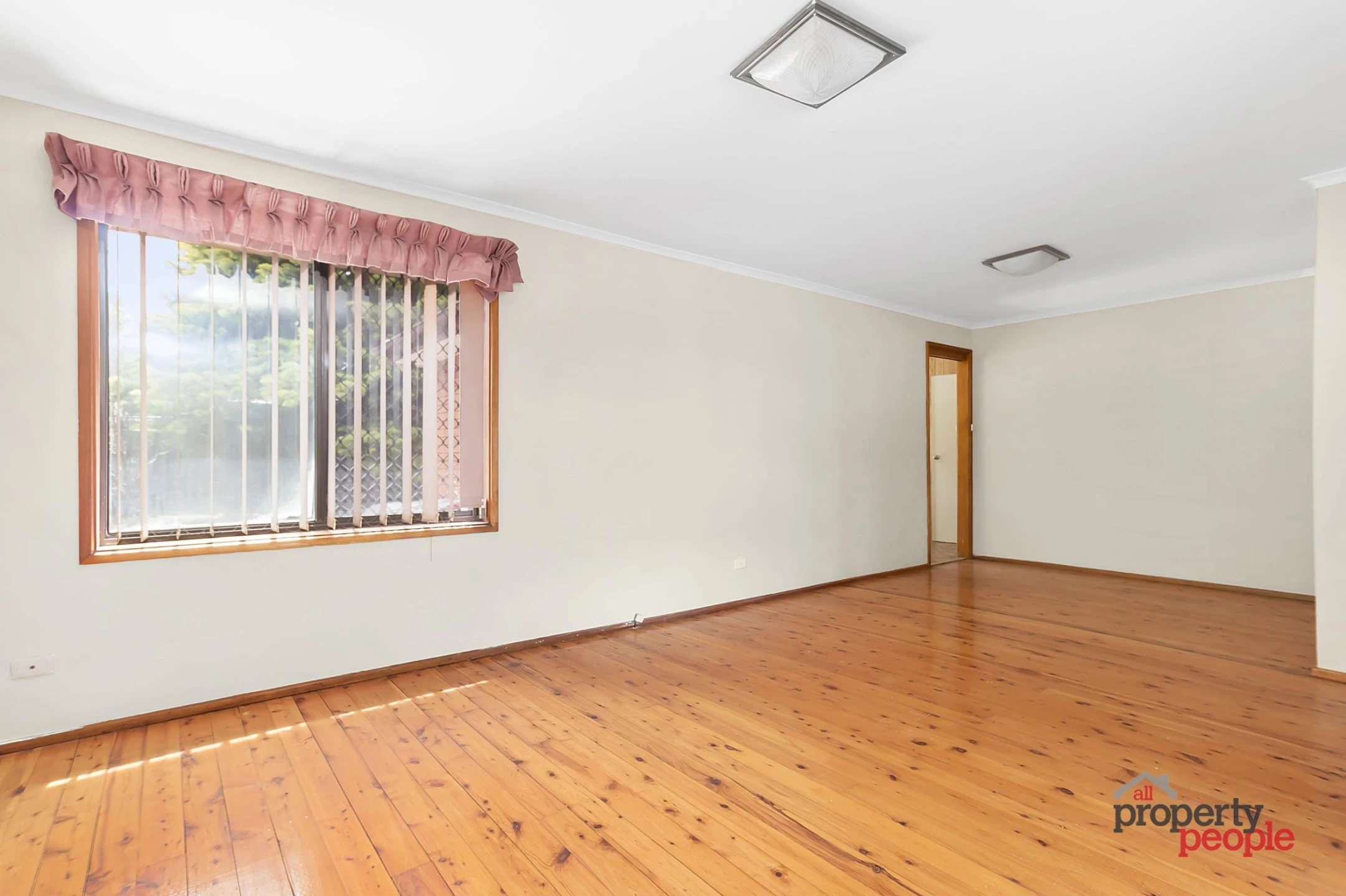 149 Harrow Road, Glenfield NSW 2167, Glenfield - Thumbnail 3