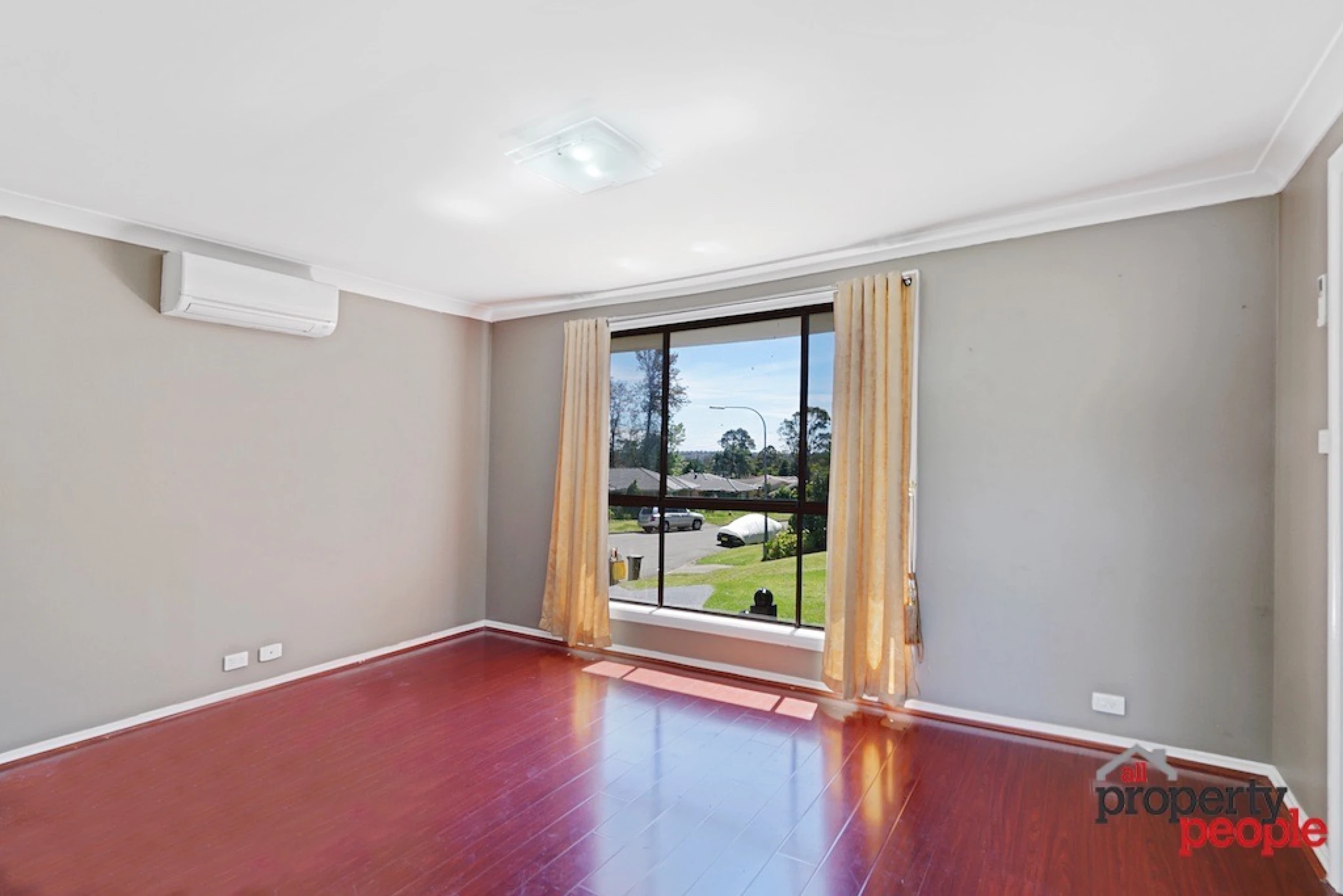 17 Emex Place, Macquarie Fields NSW 2564, Macquarie Fields - Thumbnail 3