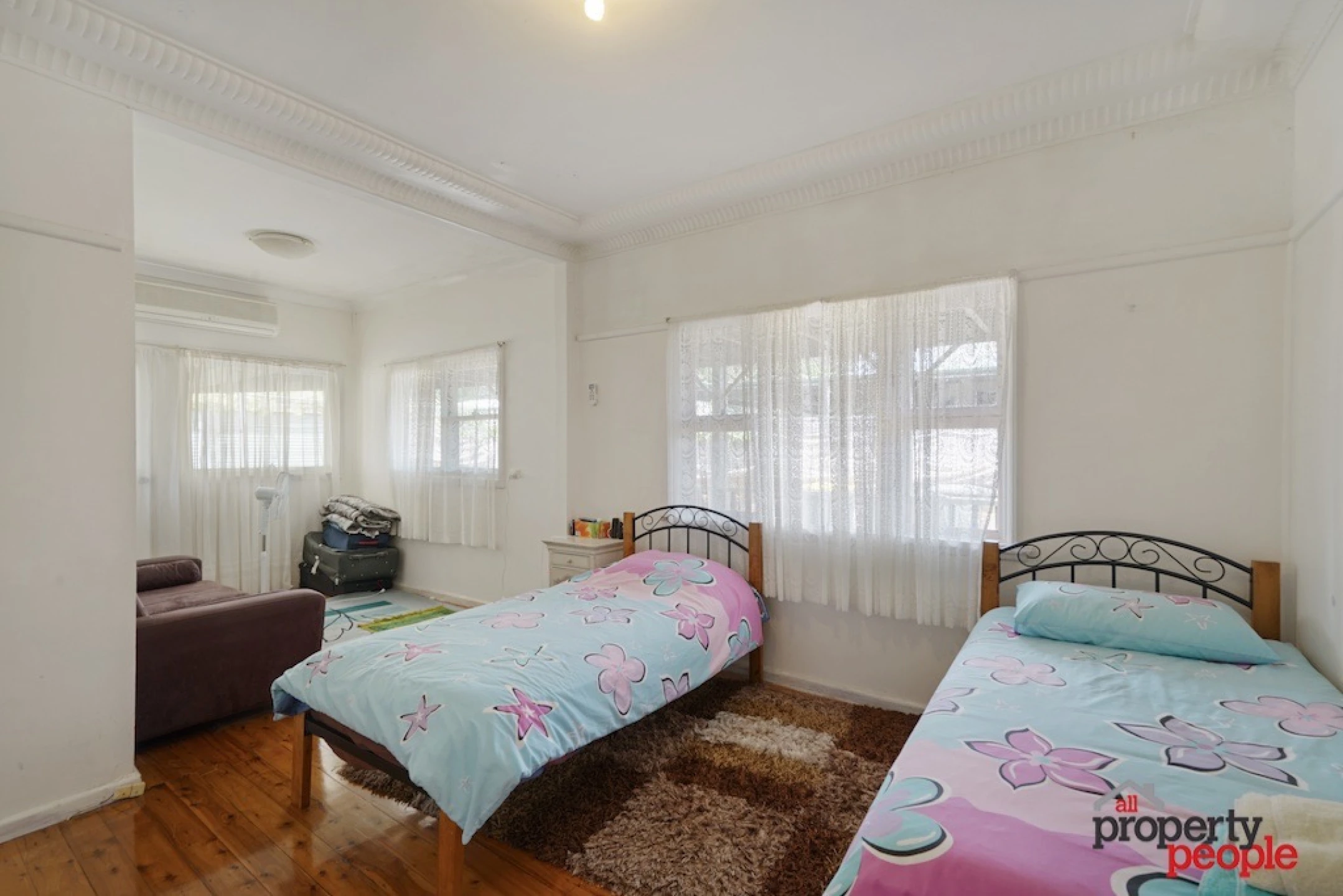 25 Parkland Avenue, Macquarie Fields NSW 2564, Macquarie Fields - Thumbnail 7