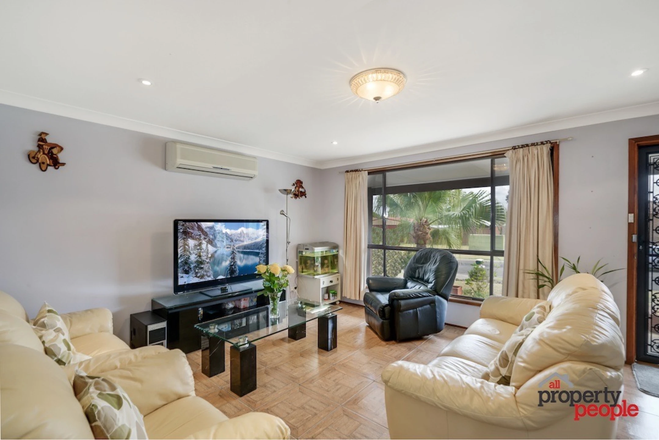 6 Amaranthus Place, Macquarie Fields NSW 2564, Macquarie Fields - Thumbnail 2